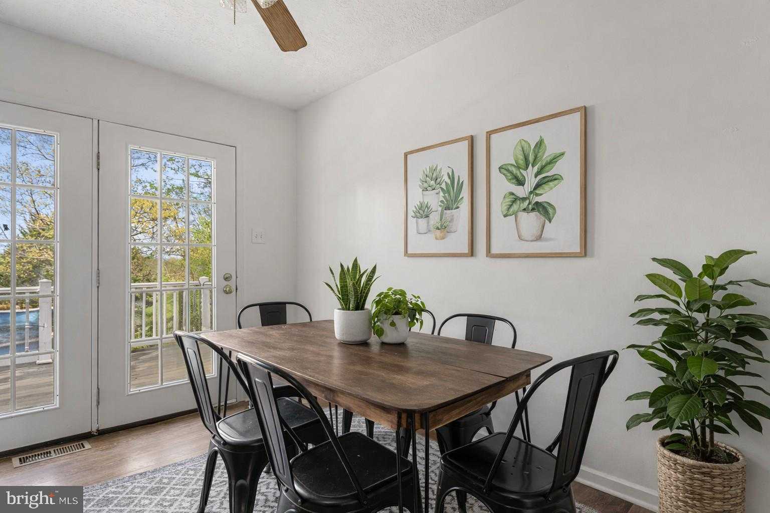 157 Berkeley Dr photo 3