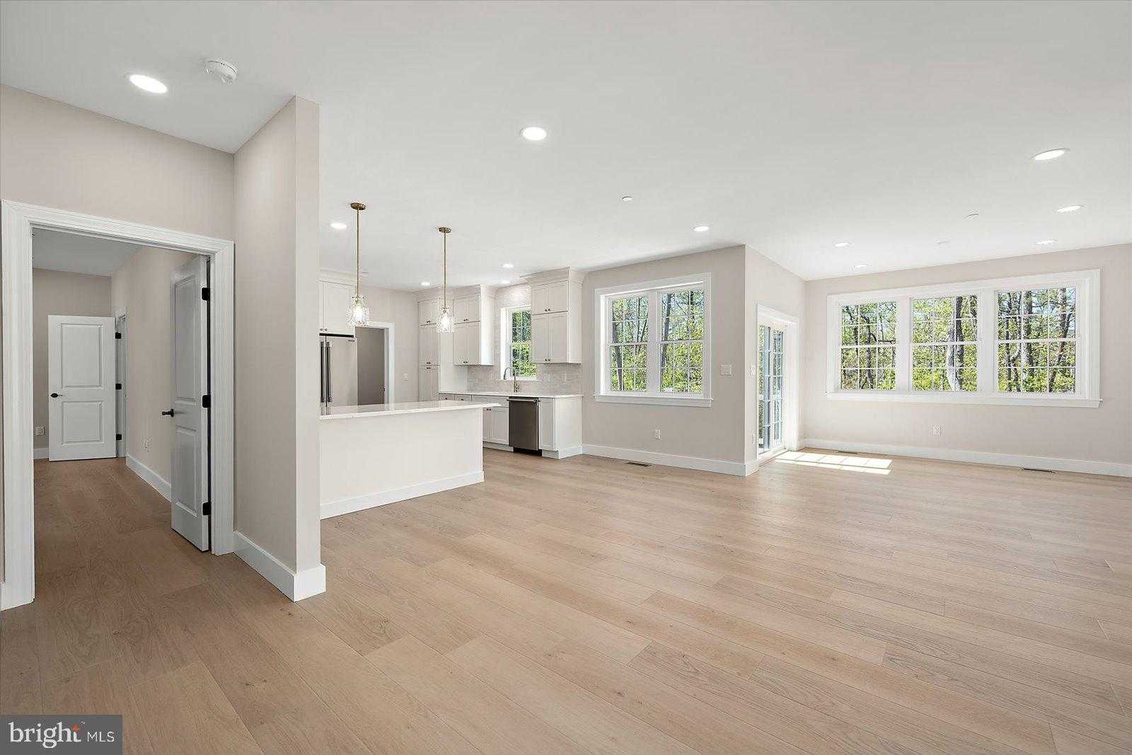 1207 Carrollton Ln photo 17