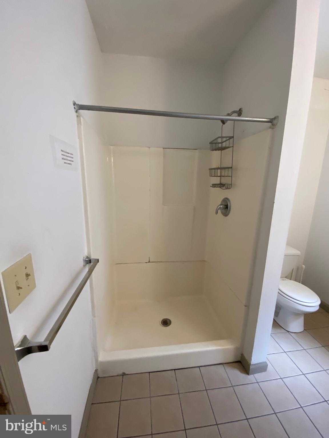 1712 W Diamond St photo 25