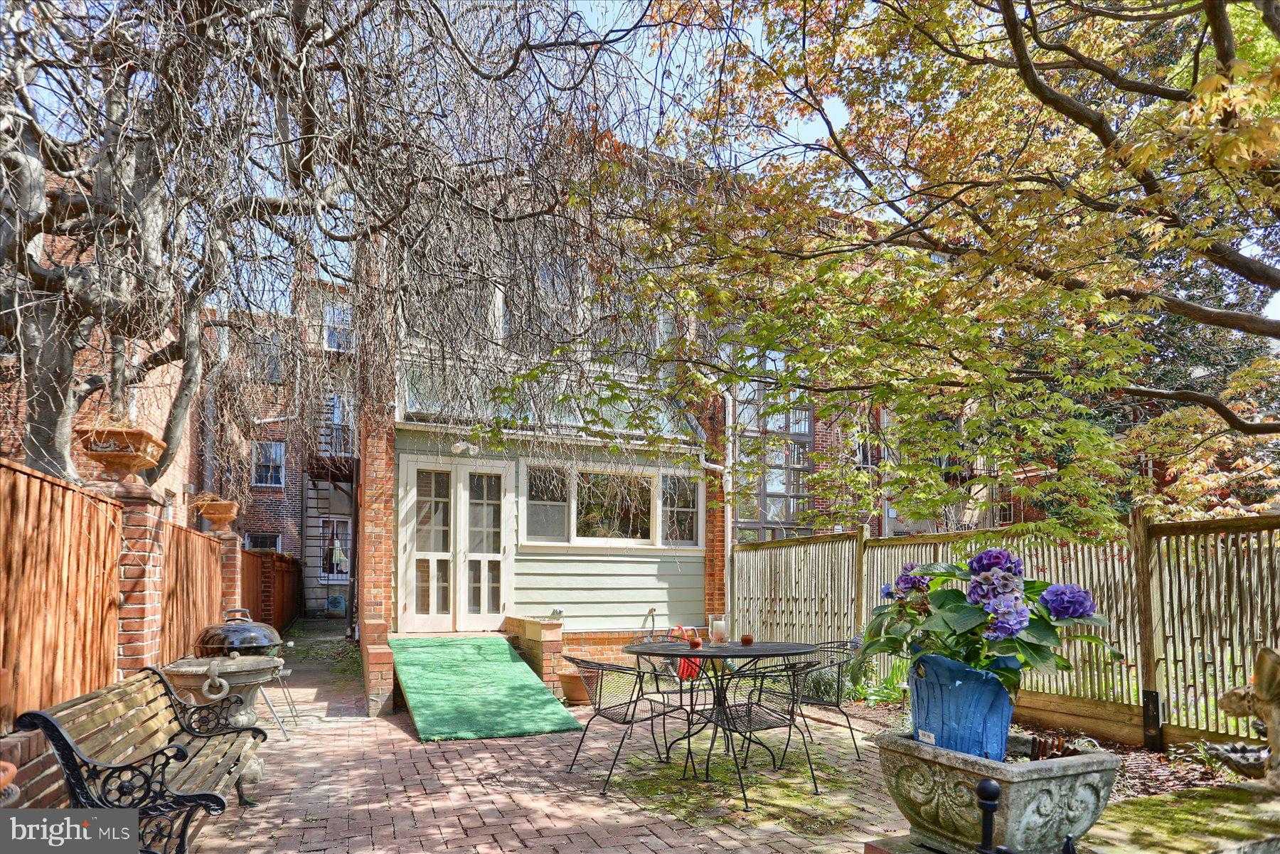 1220 Bolton St photo 19