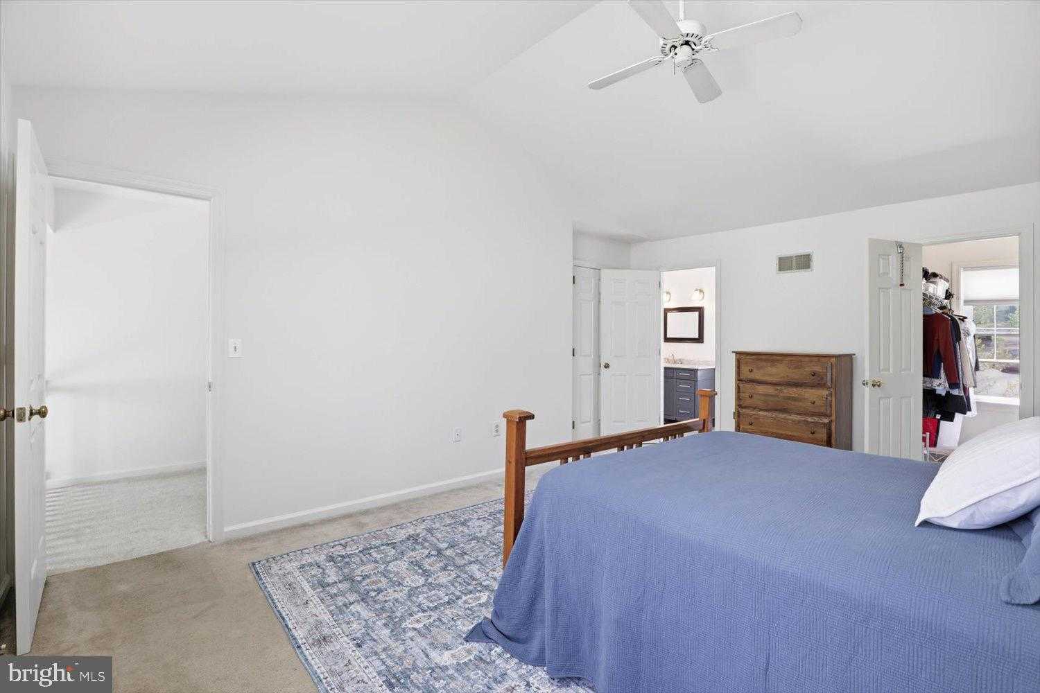 413 Glenbrook CT photo 24