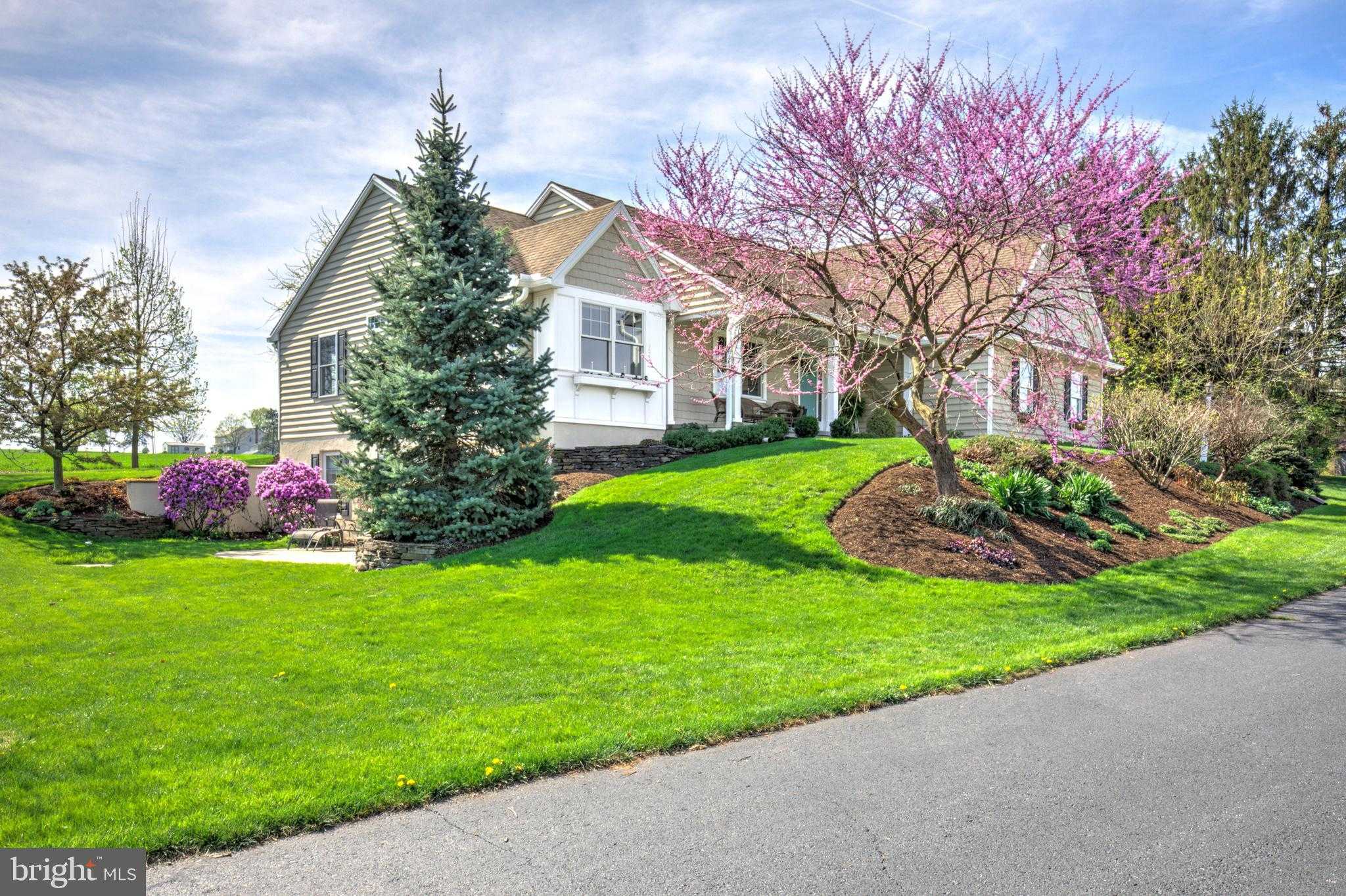 416 Linden St photo 2