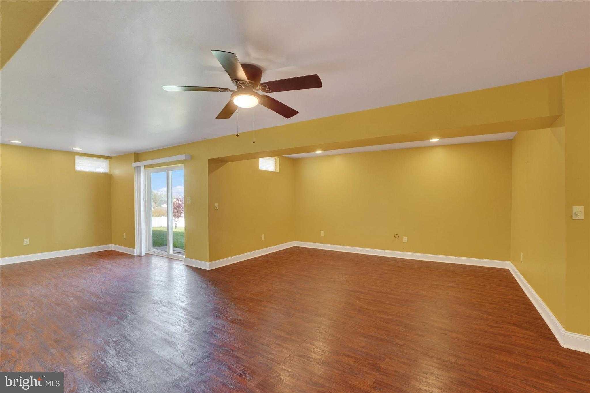 3128 King Richards Ct S photo 33