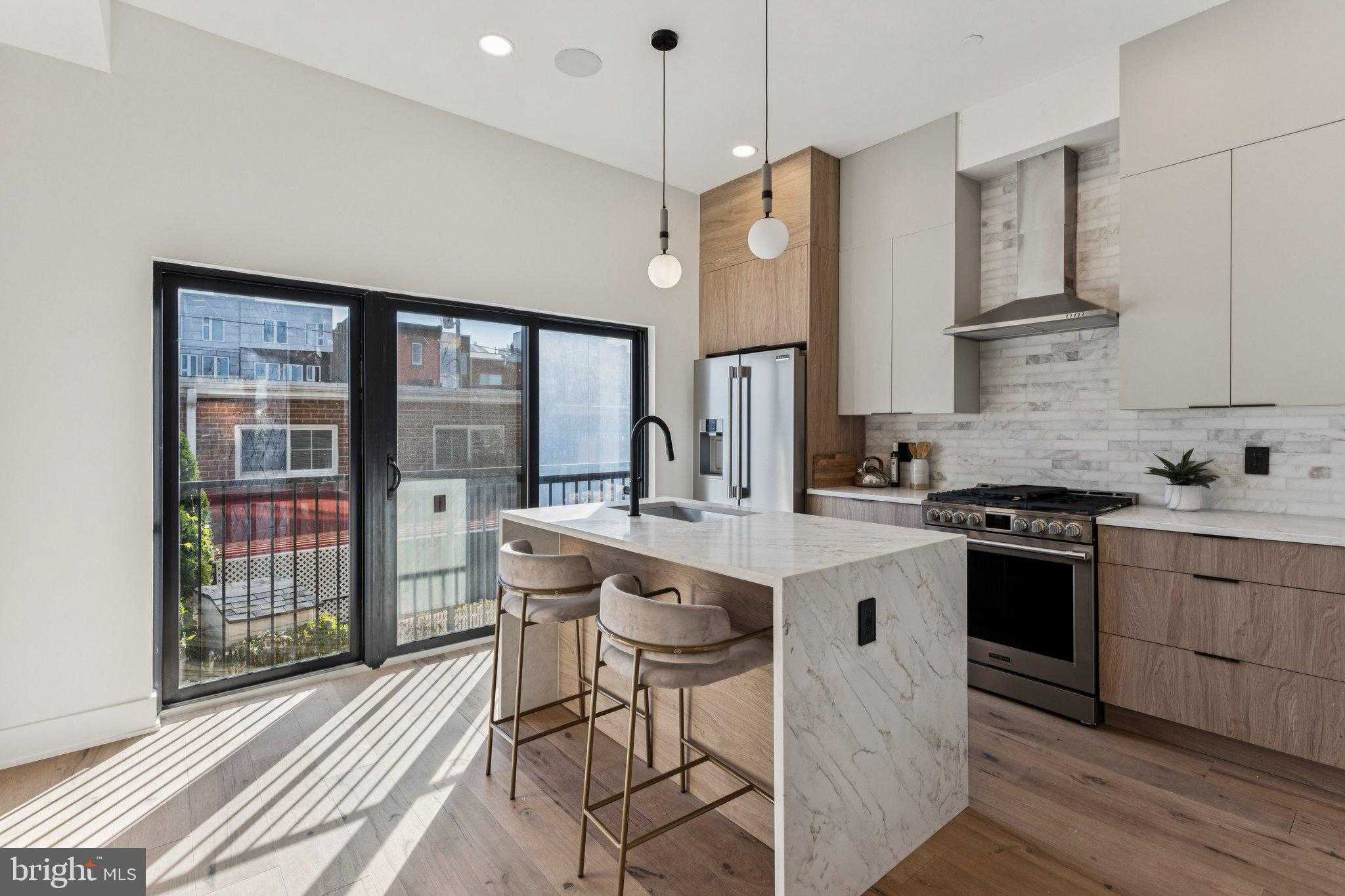 739 N Capitol St photo 54