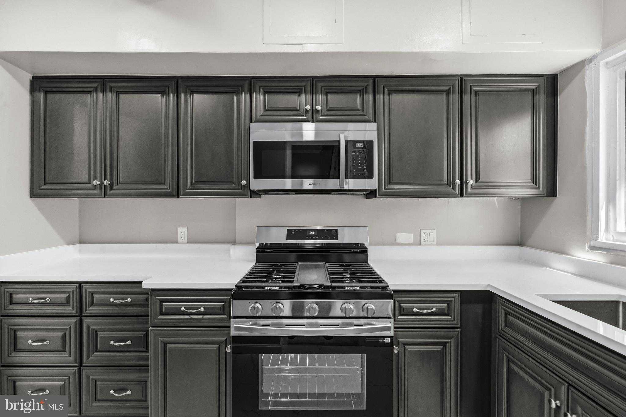 3721 Lyons Ln photo 8