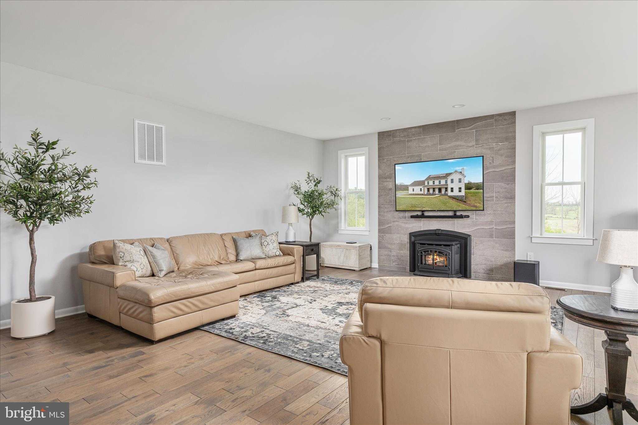 230 Conifer Ln photo 12