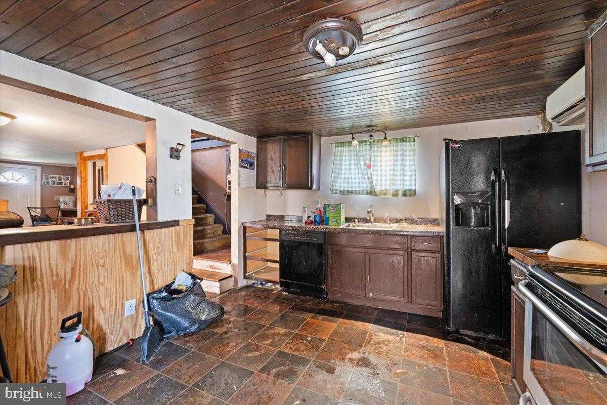 40 Chestnut St photo 18