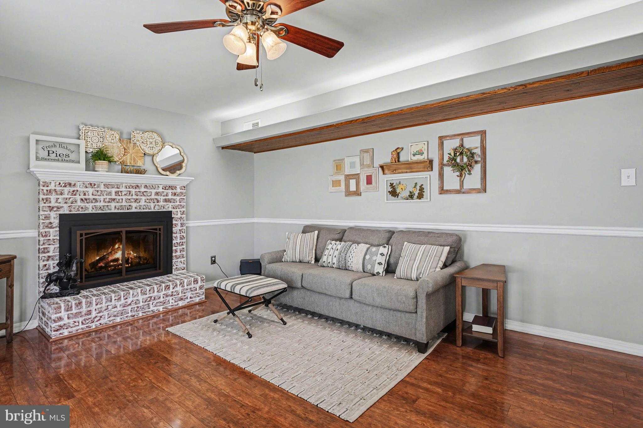 2200 Rebecca Dr photo 16