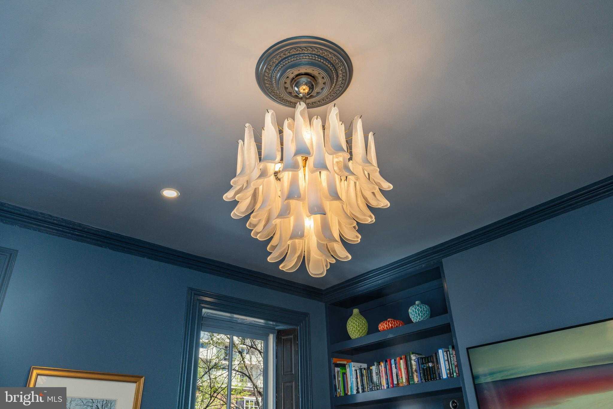 632 Spruce St photo 44