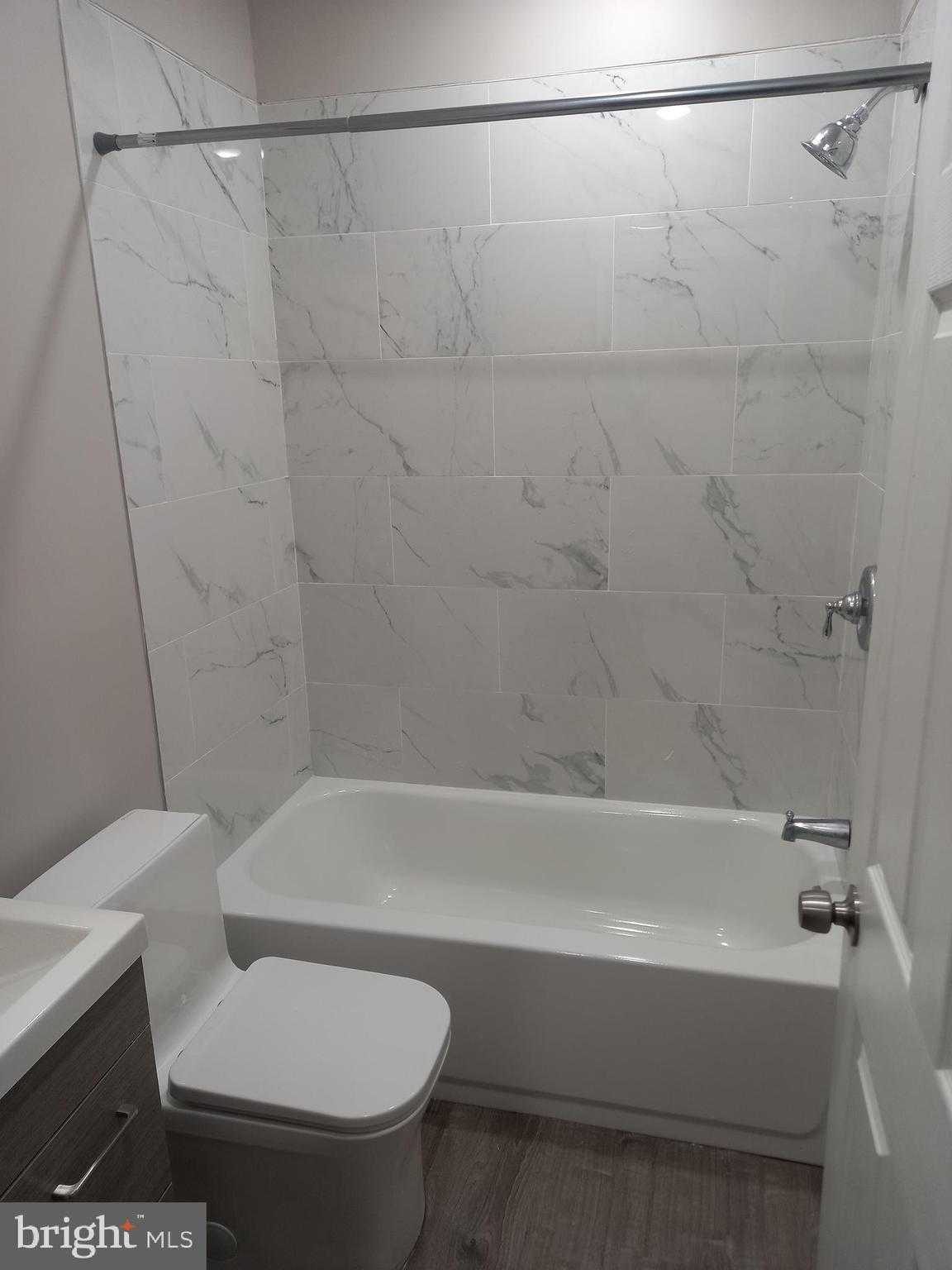 210 N Wanamaker St photo 14