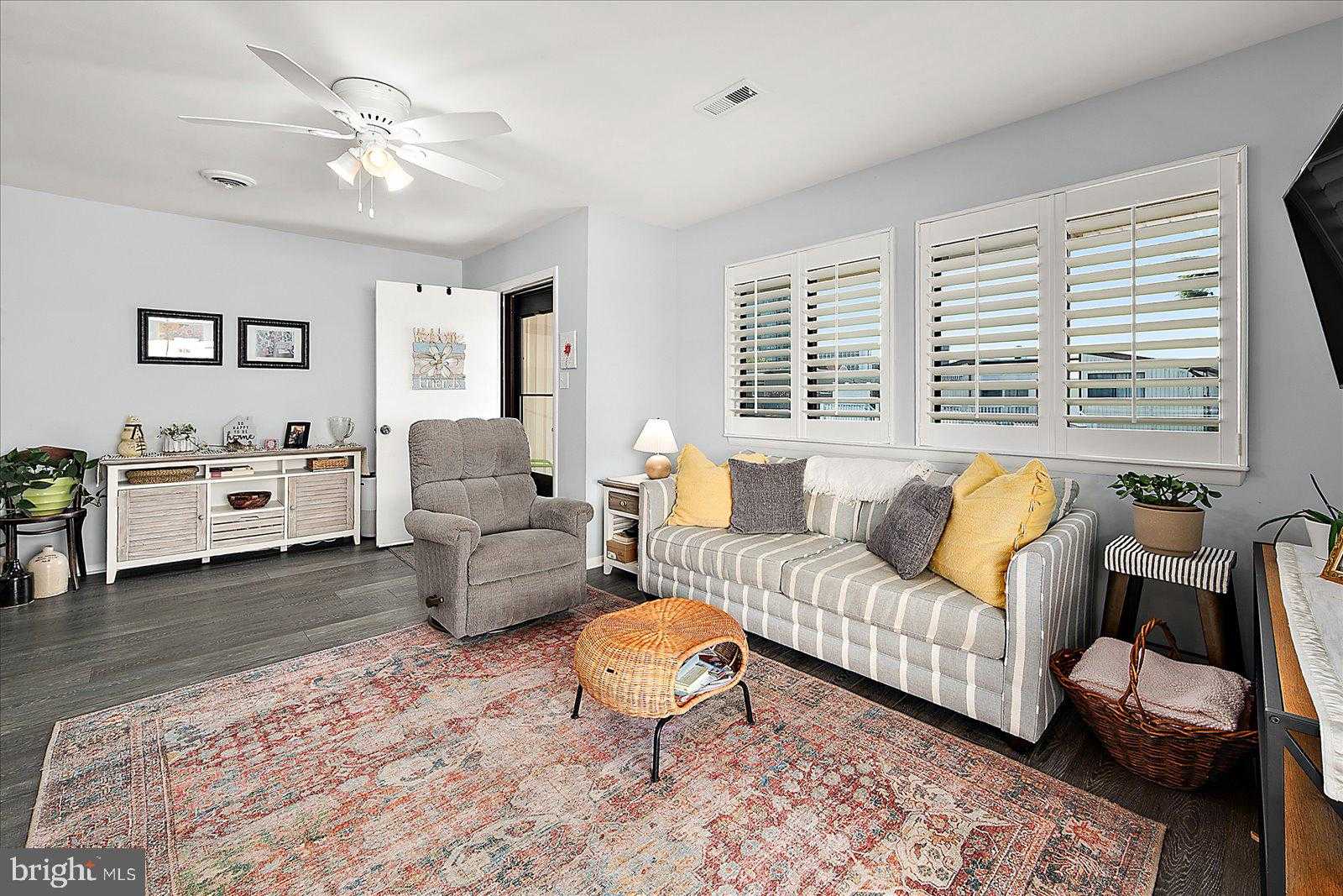 115 112th St photo 10