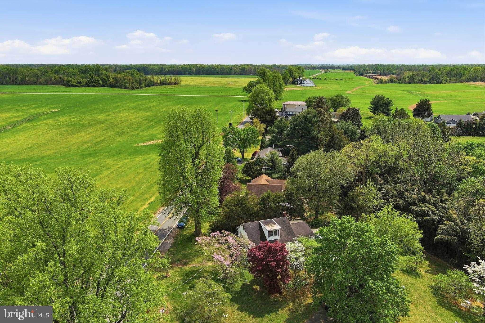 14136 Kentmore Park Rd photo 46