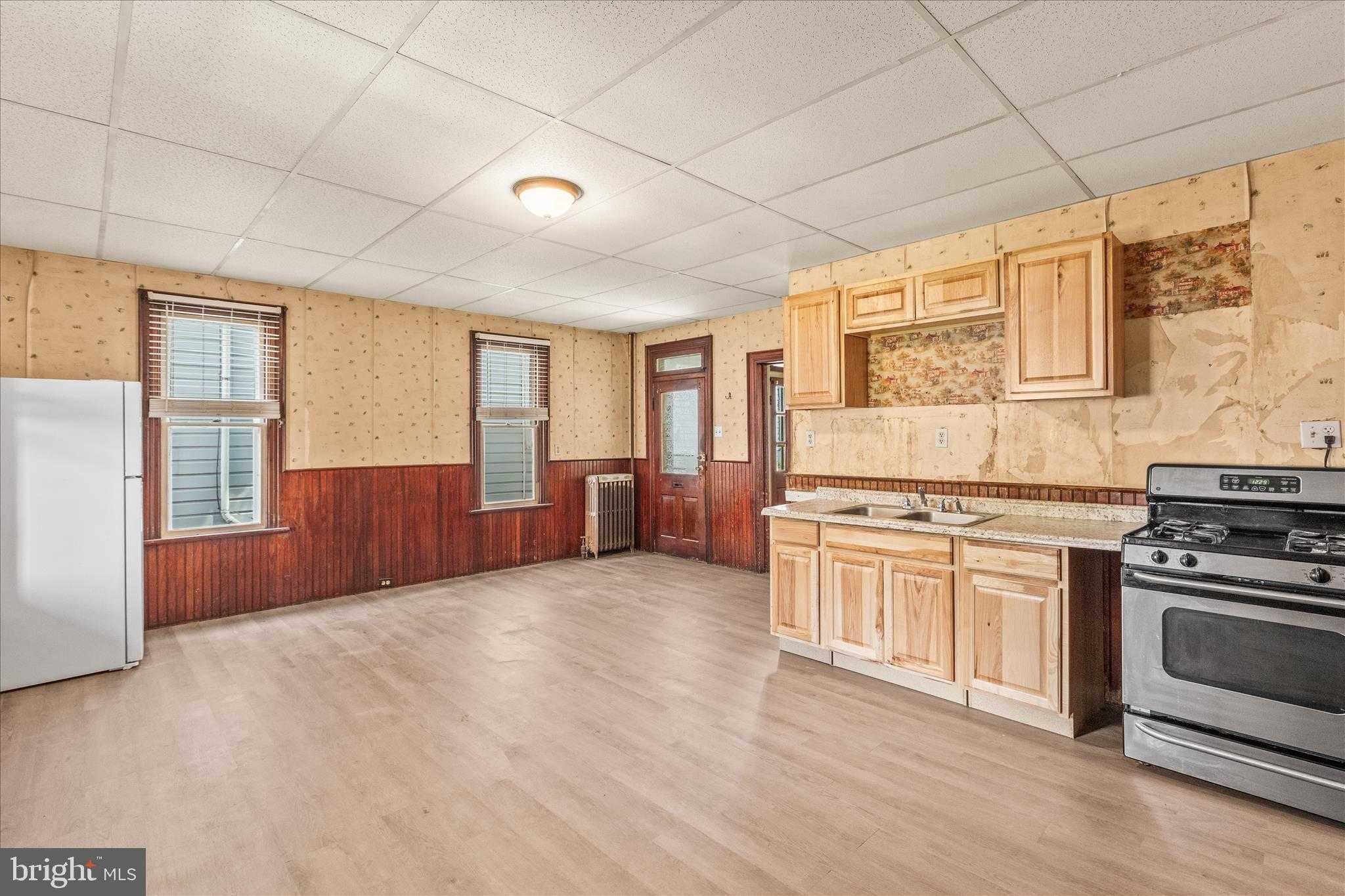 220 Locust St photo 16