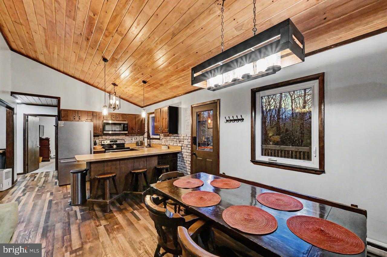 56 Dryden Dr photo 17