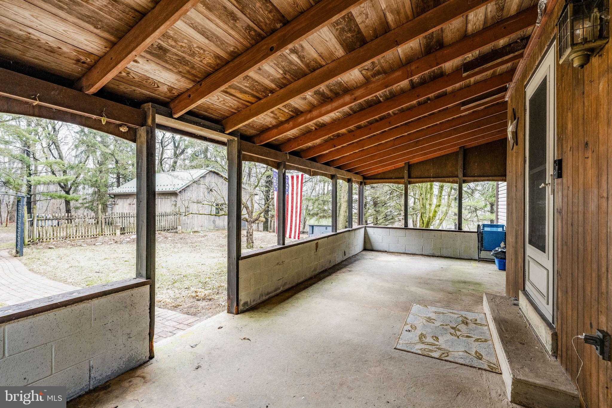 6276 Criswell Rd photo 16