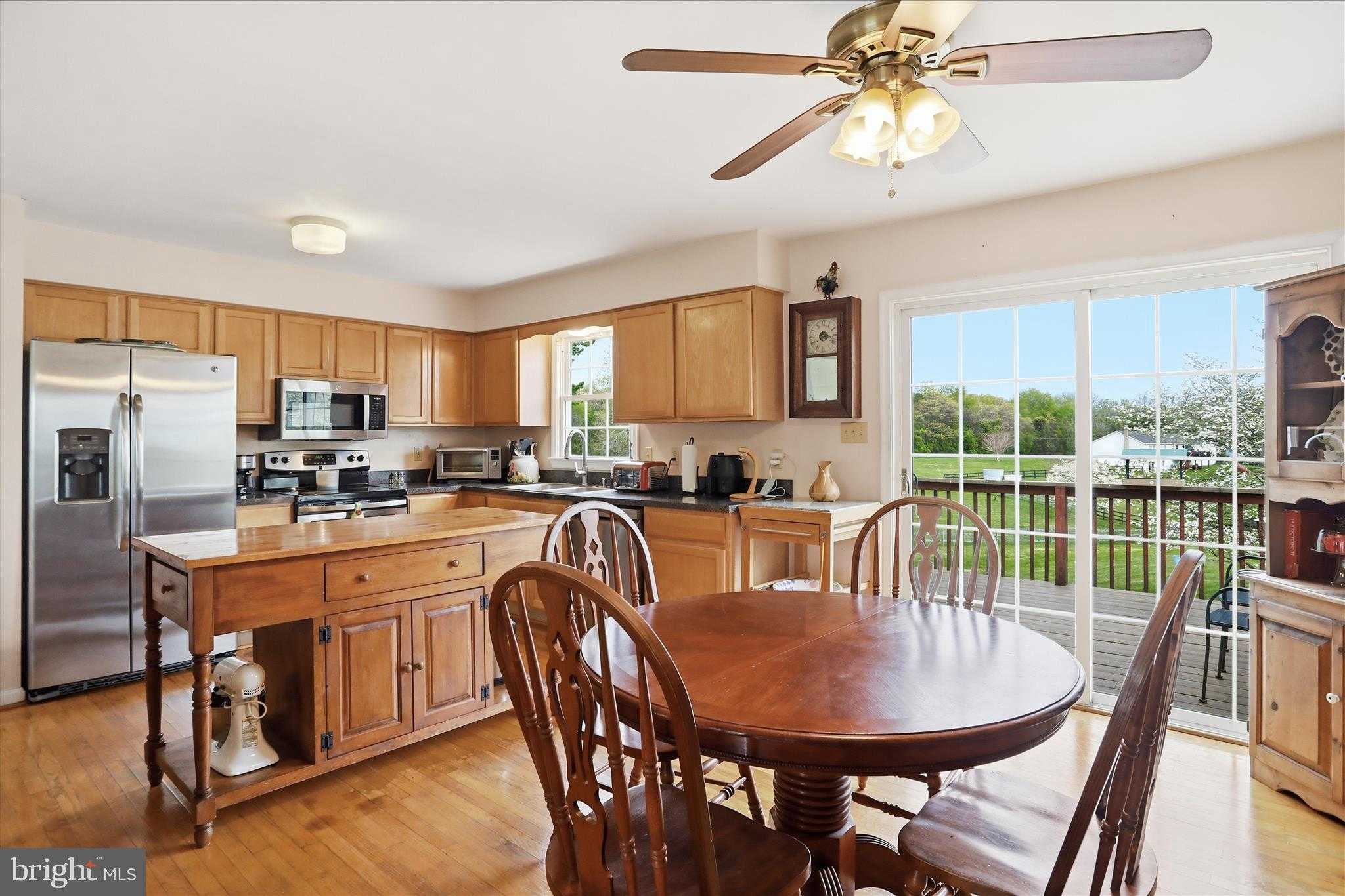 8117 Bailey Rd photo 14