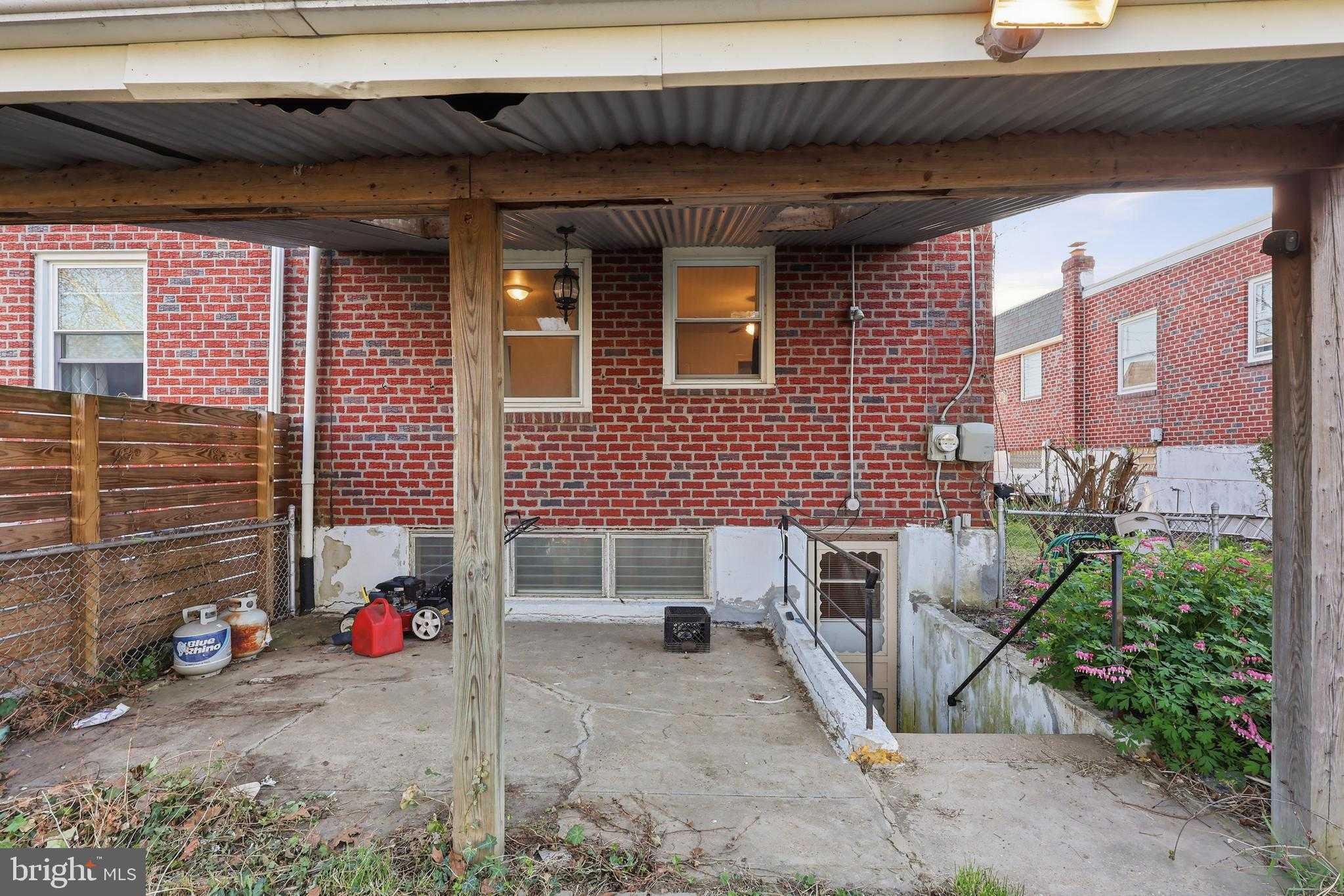 7039 Crease Ln photo 19