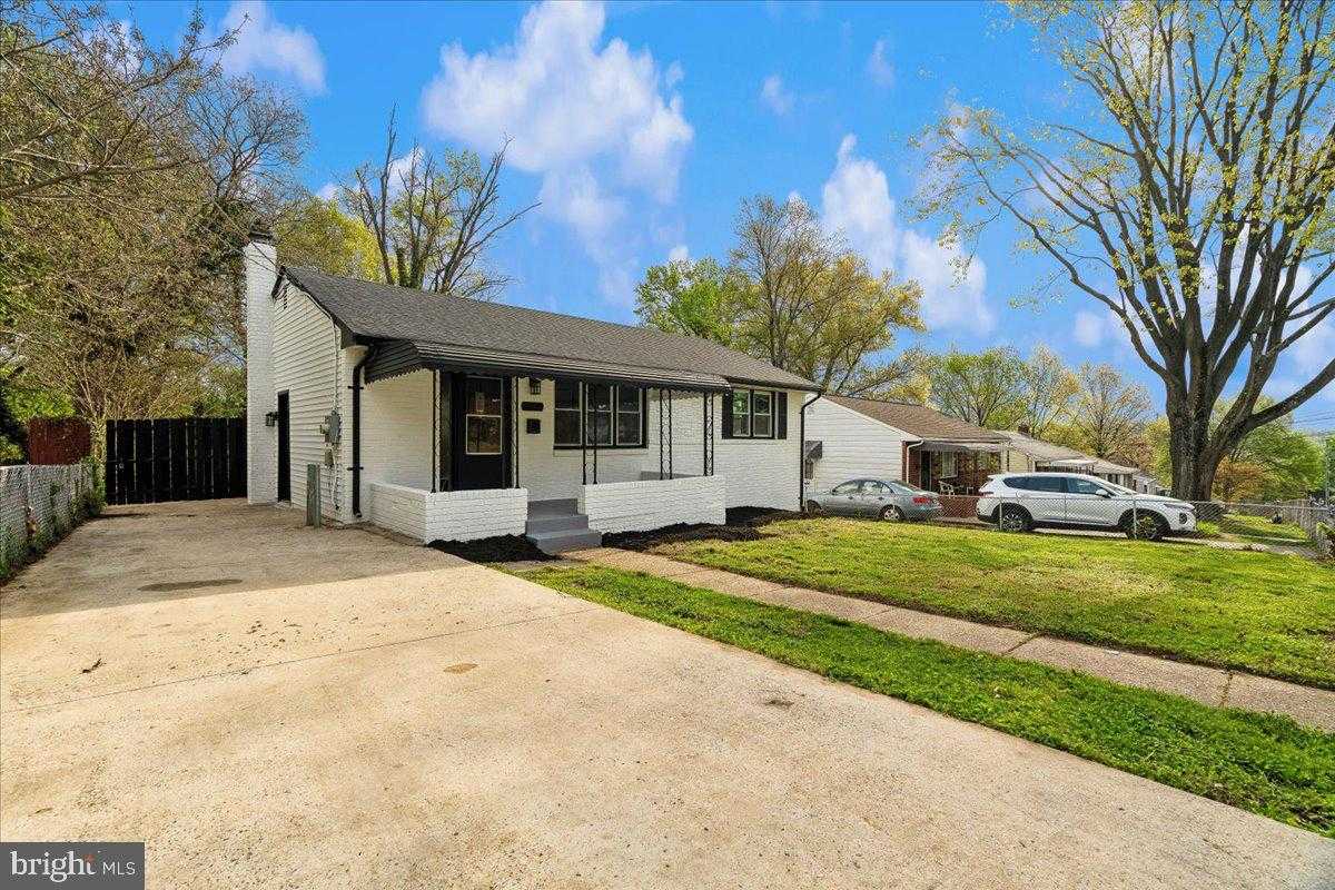 3815 71st Ave photo 2