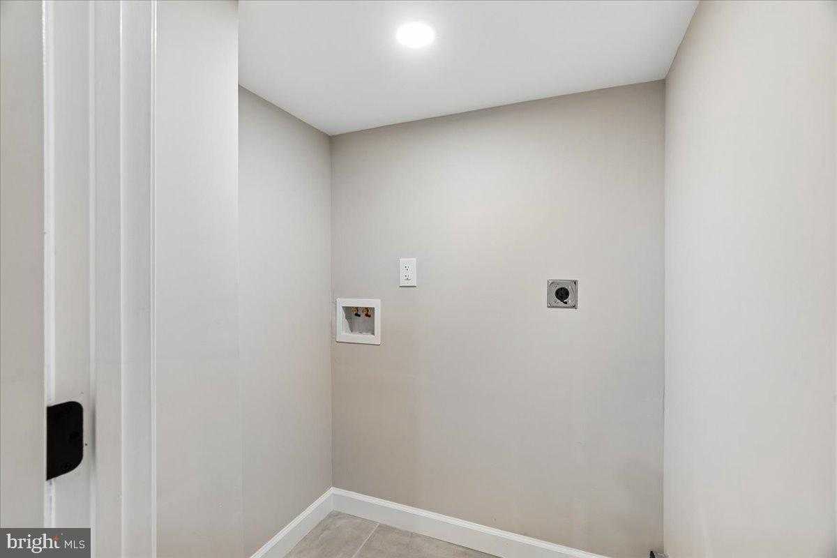 3815 71st Ave photo 31