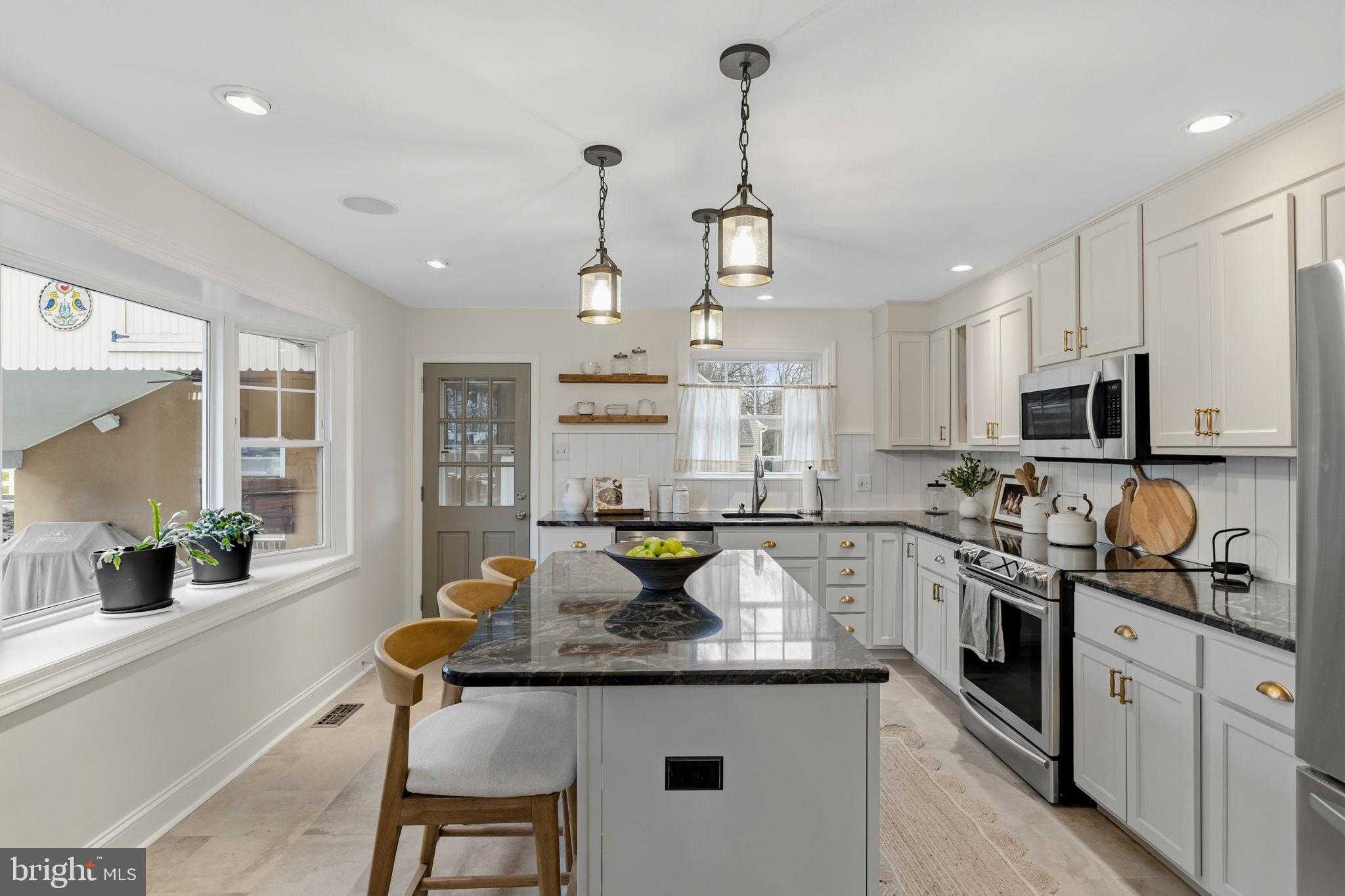 2327 Dubree Ave photo 12