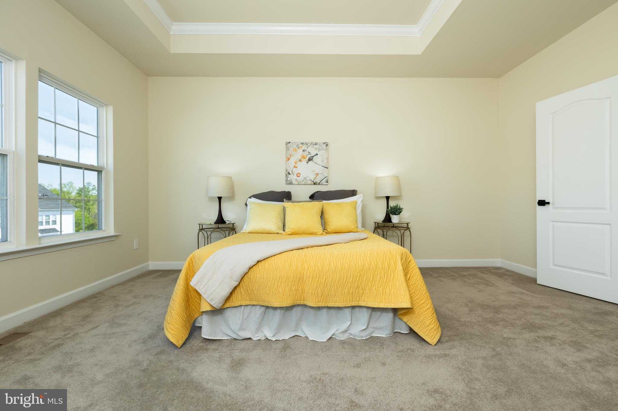 637 Spectator Ave photo 25