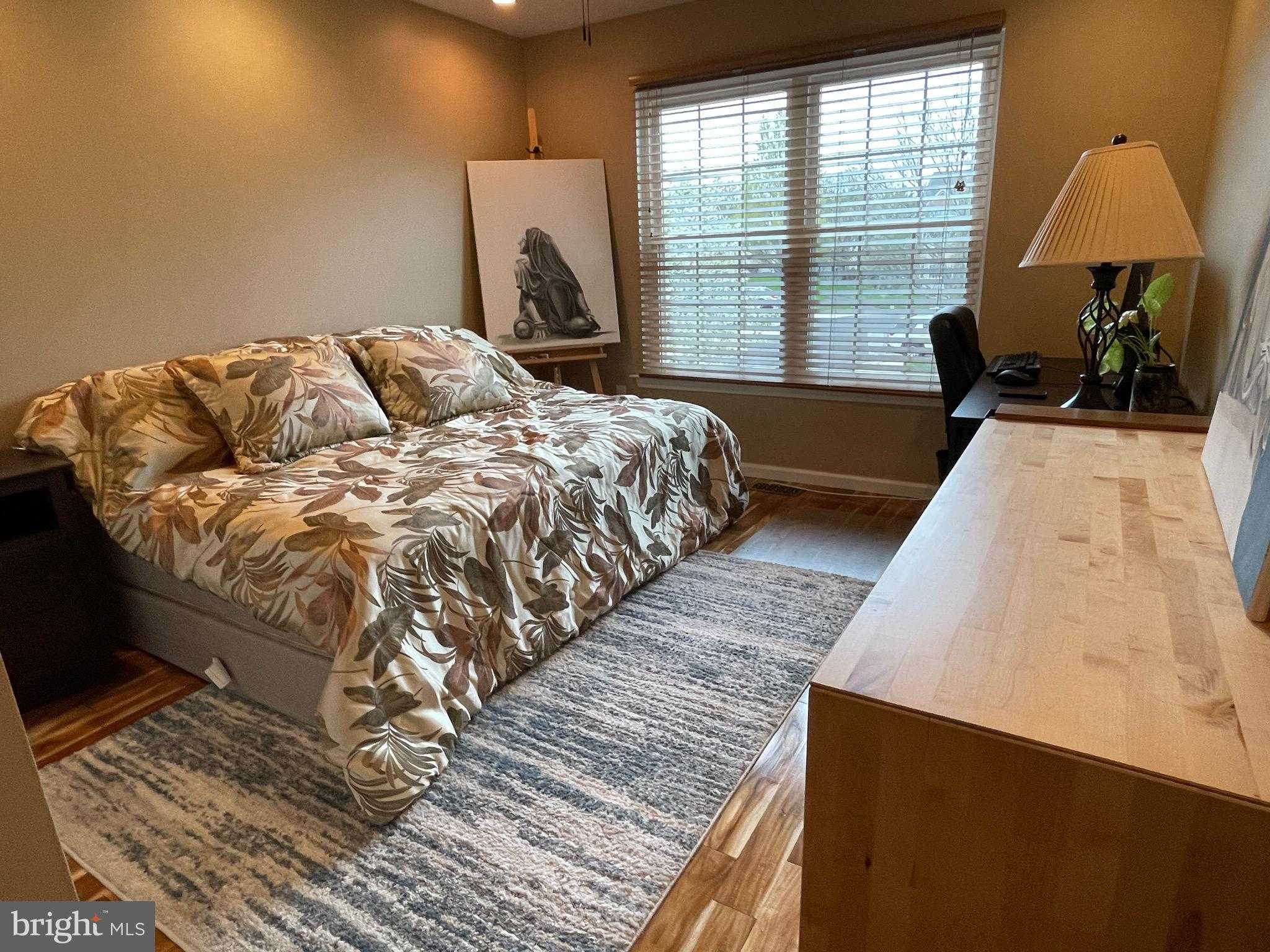 404 Summerhill CT photo 28