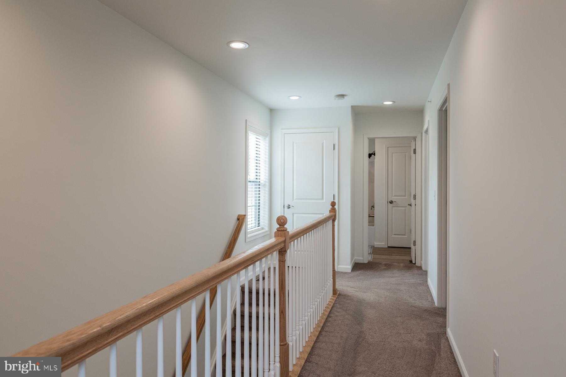 515 Maple Ave photo 68