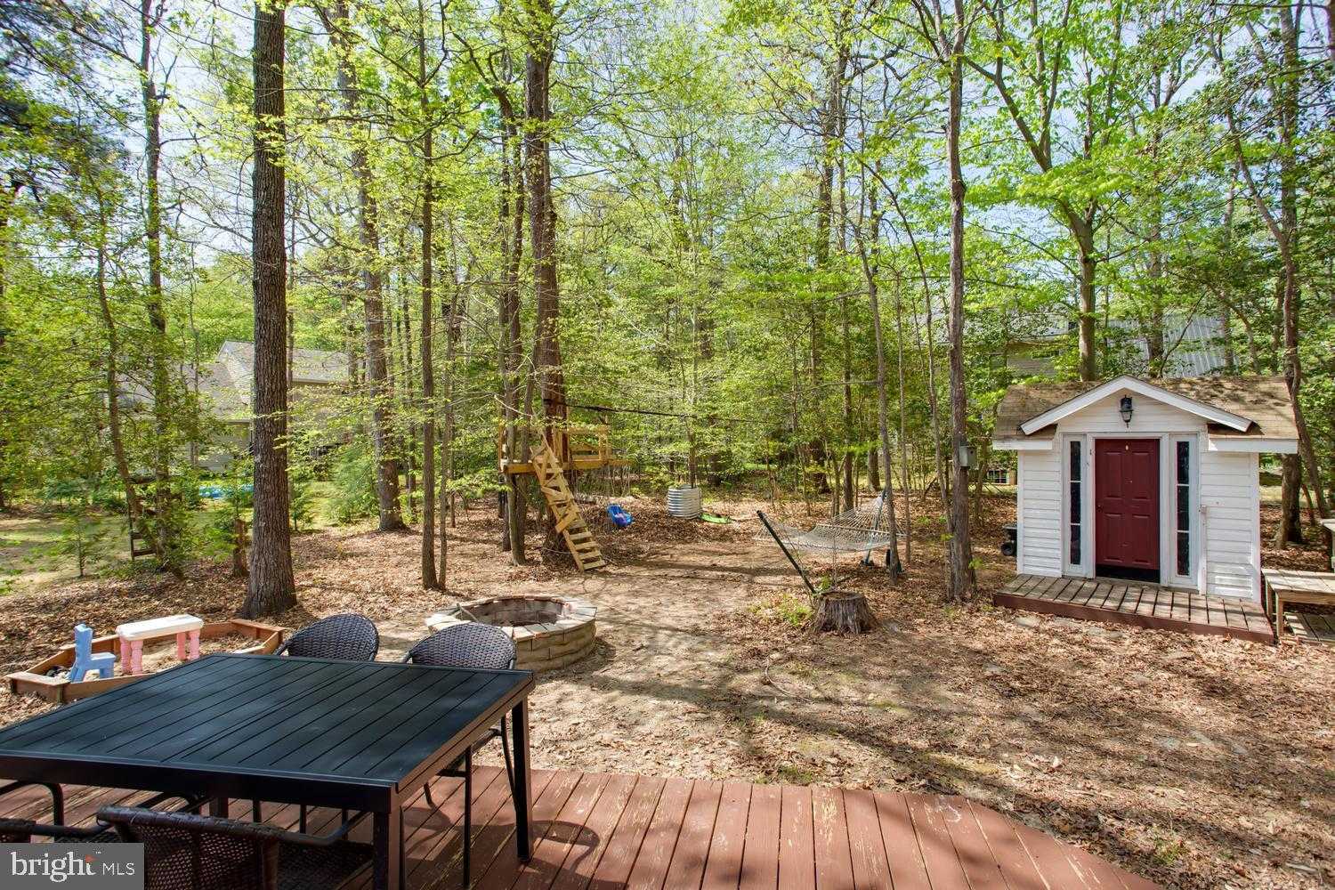 43975 Hedgewood Ln photo 46