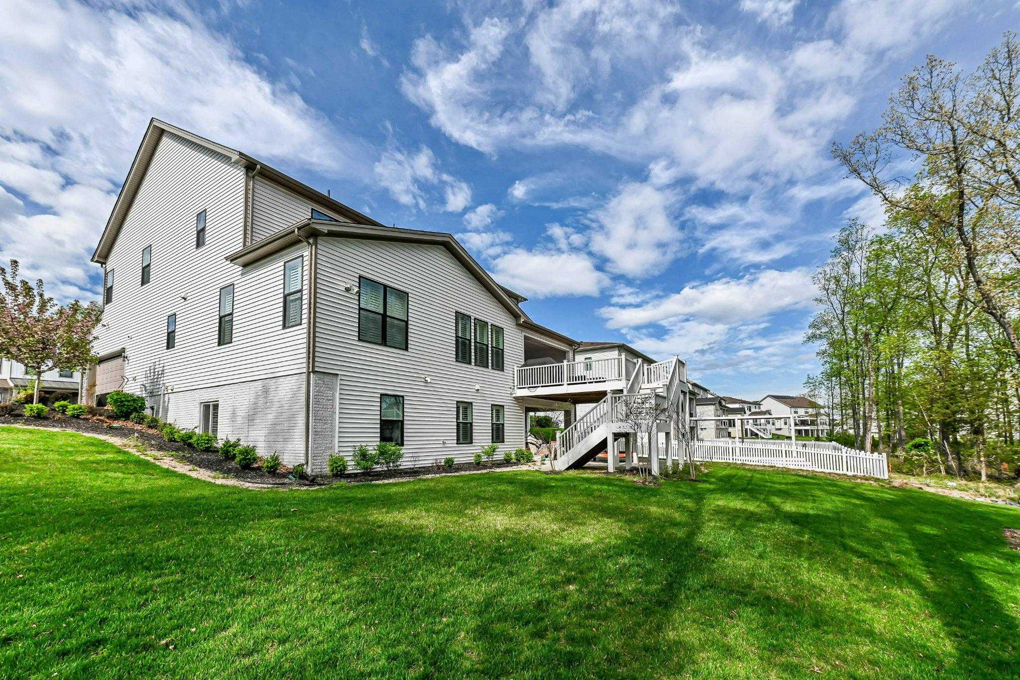 25004 Falling Brook Cir photo 3