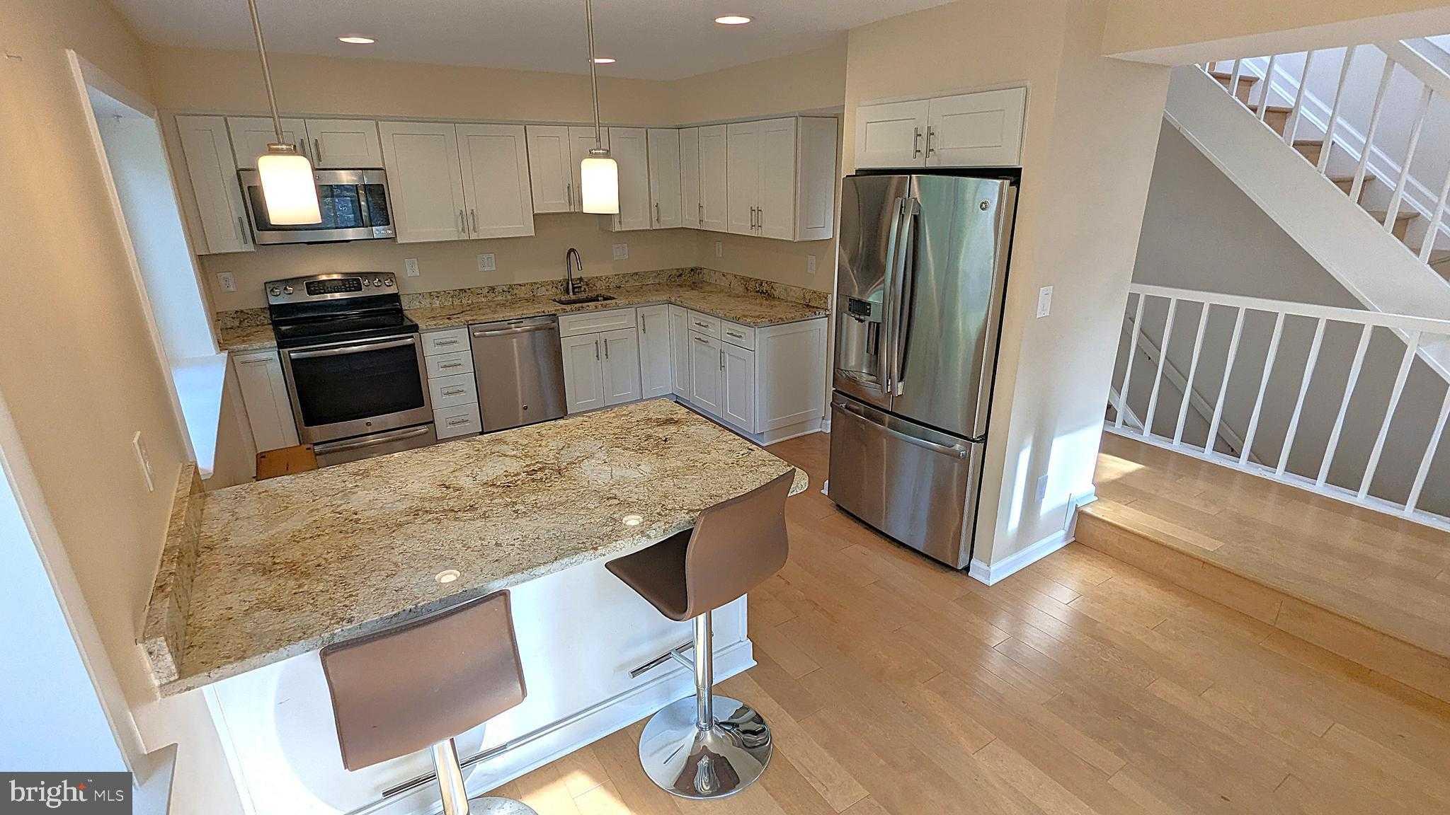 2200 Glencourse Ln photo 10