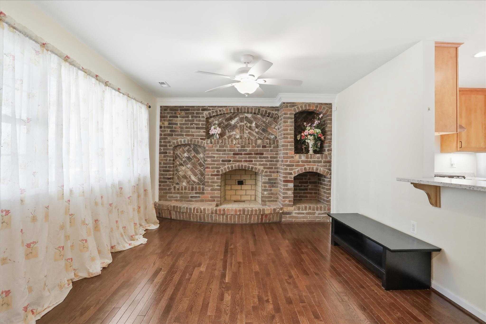 1116 Summit Ave photo 7