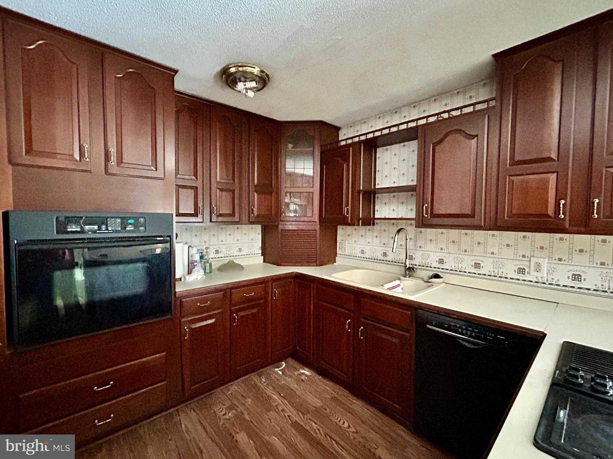 811 Conservation Dr photo 11