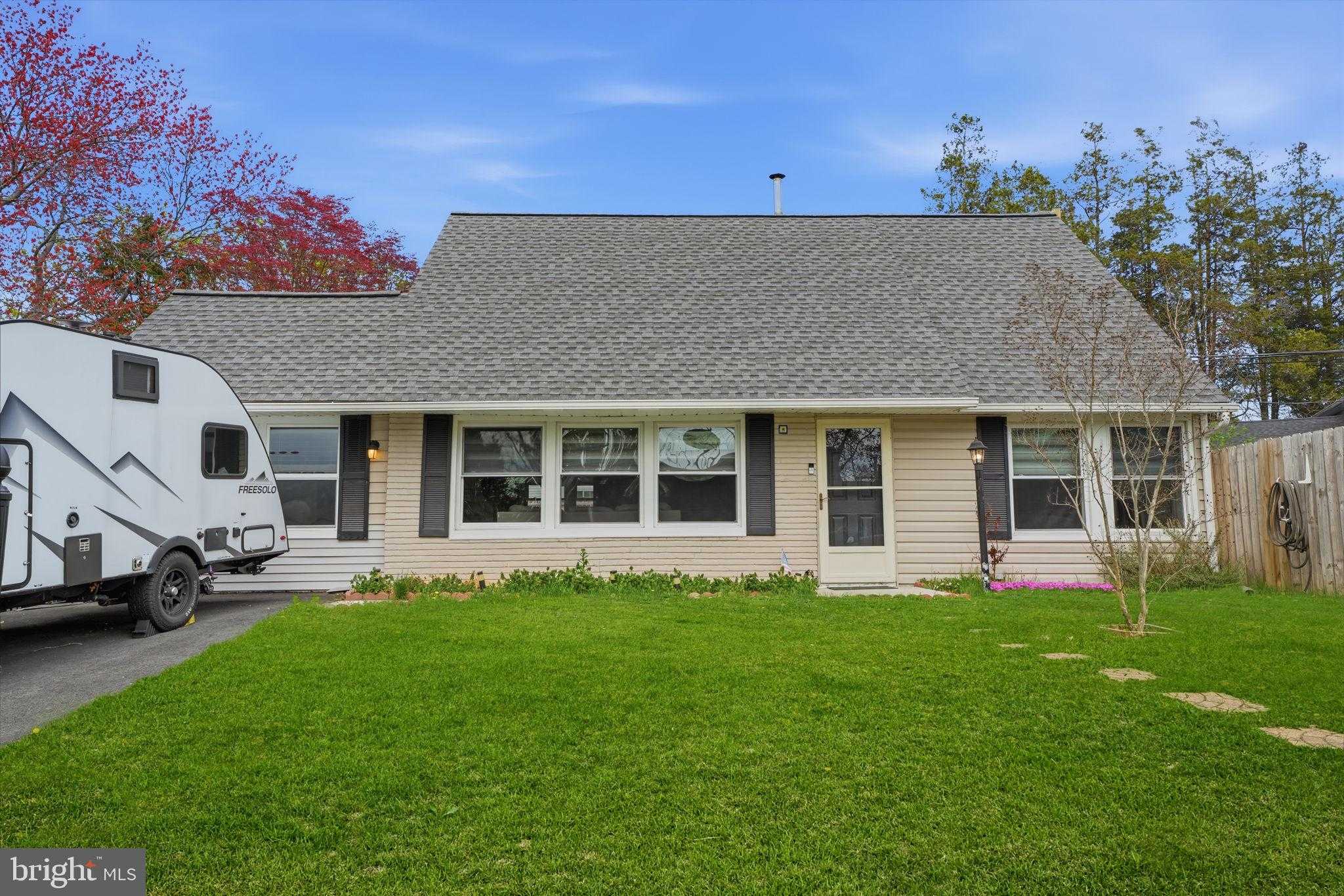 1 Larkspur Rd photo 2