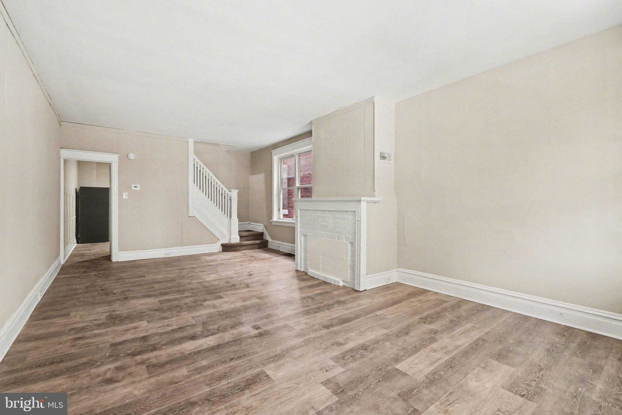 1814 Boas St photo 2