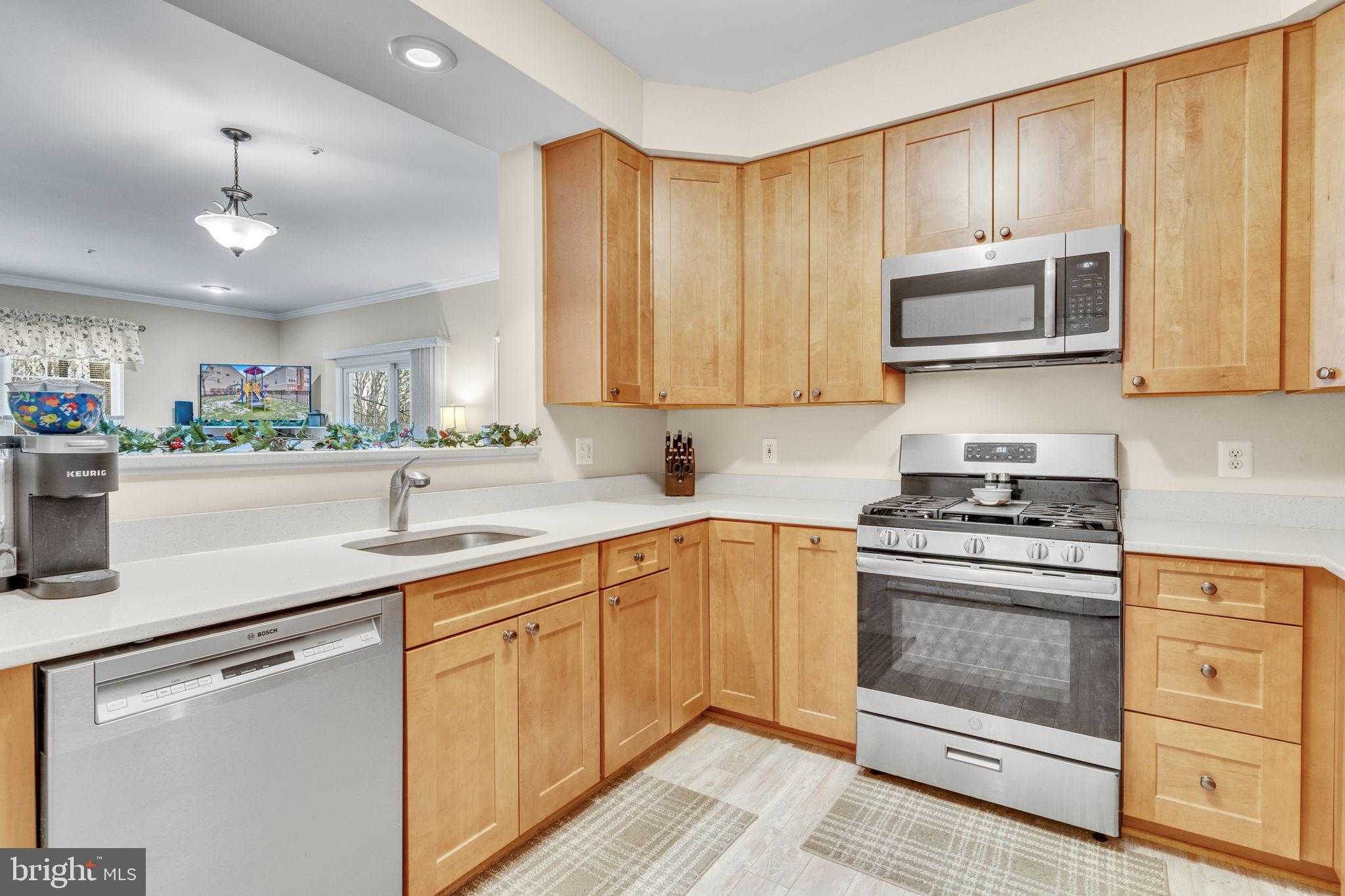 7706 Haynes Point Way photo 12