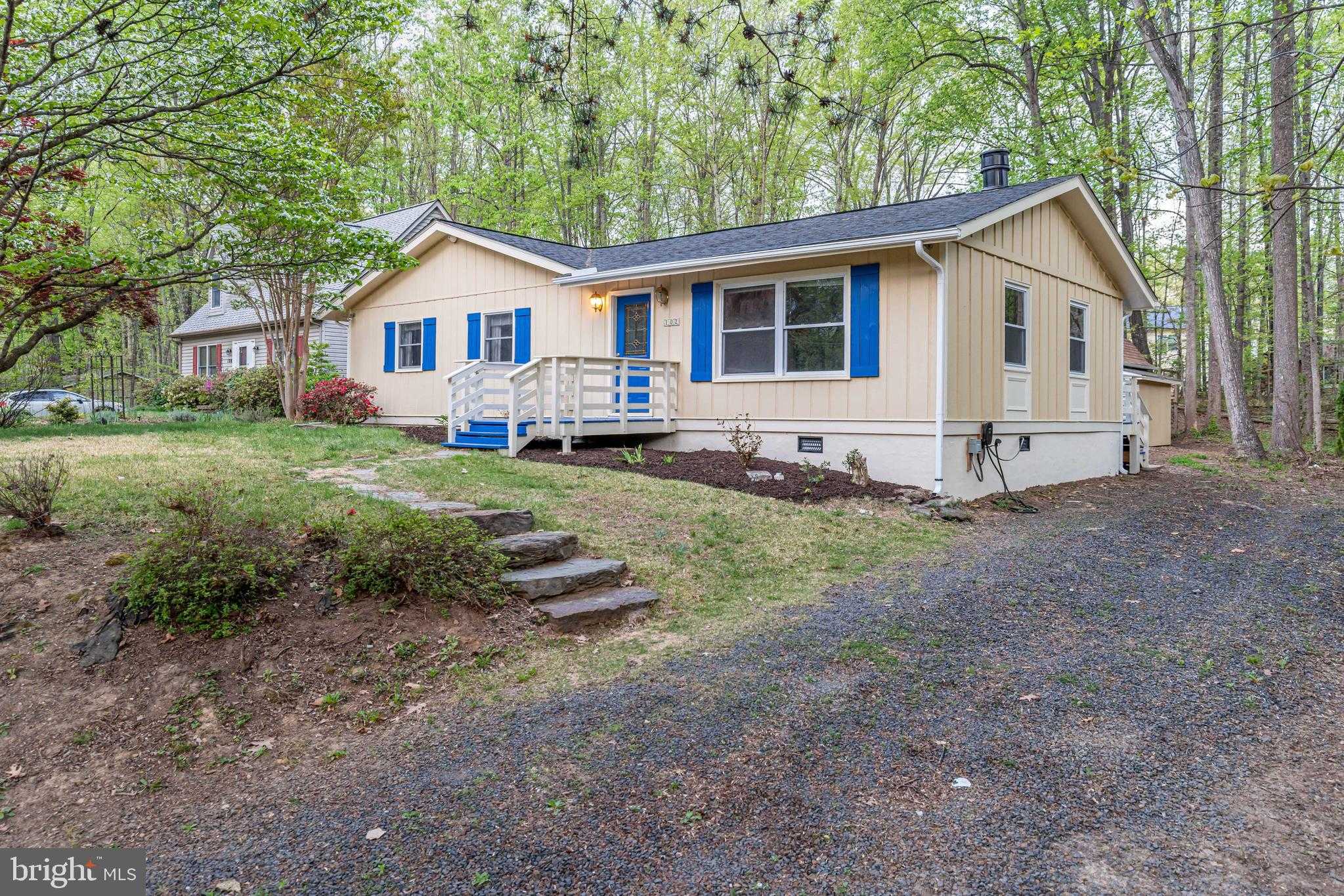 102 Monument Rd photo 36