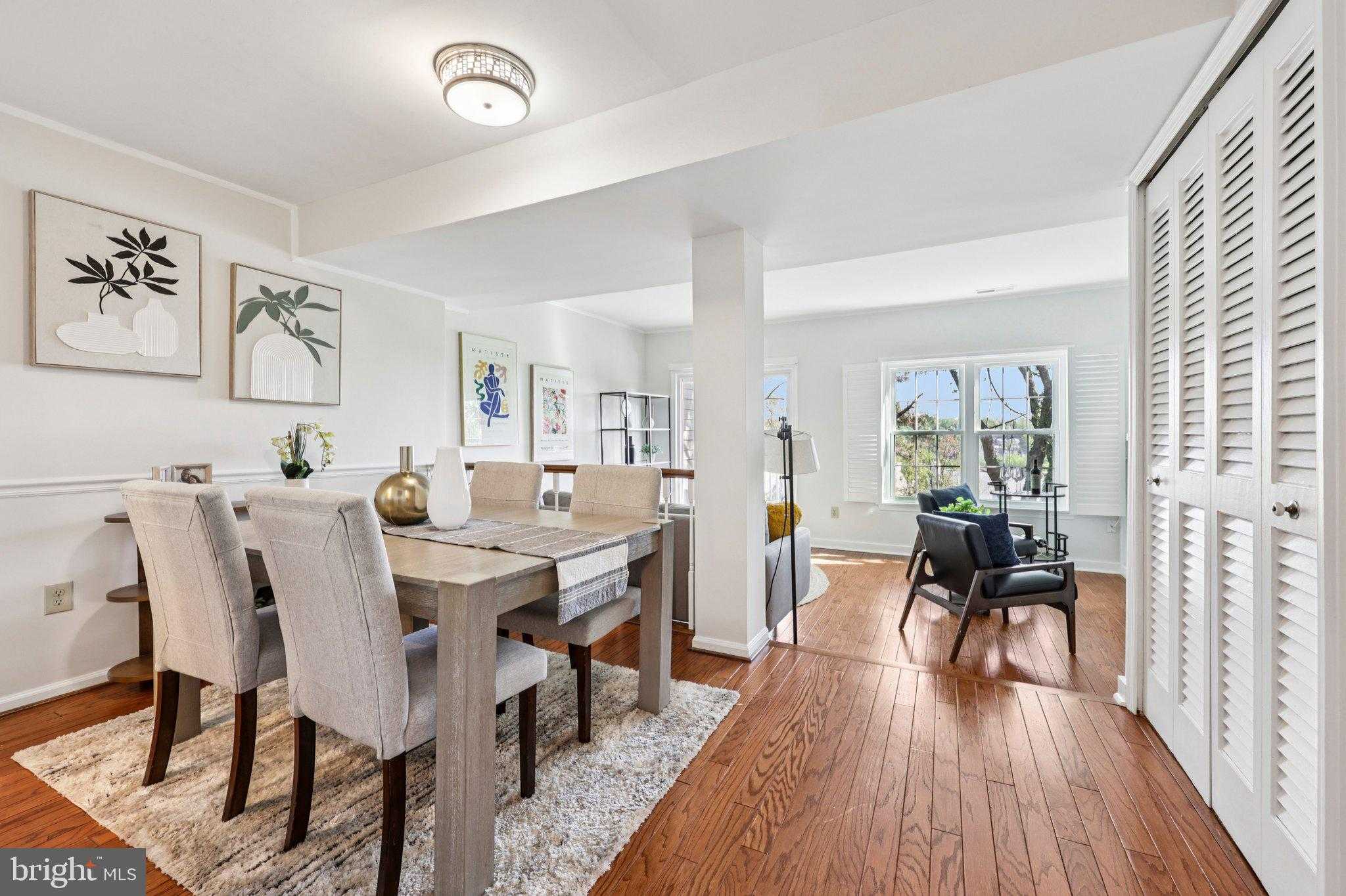 2807 S Woodrow St photo 7