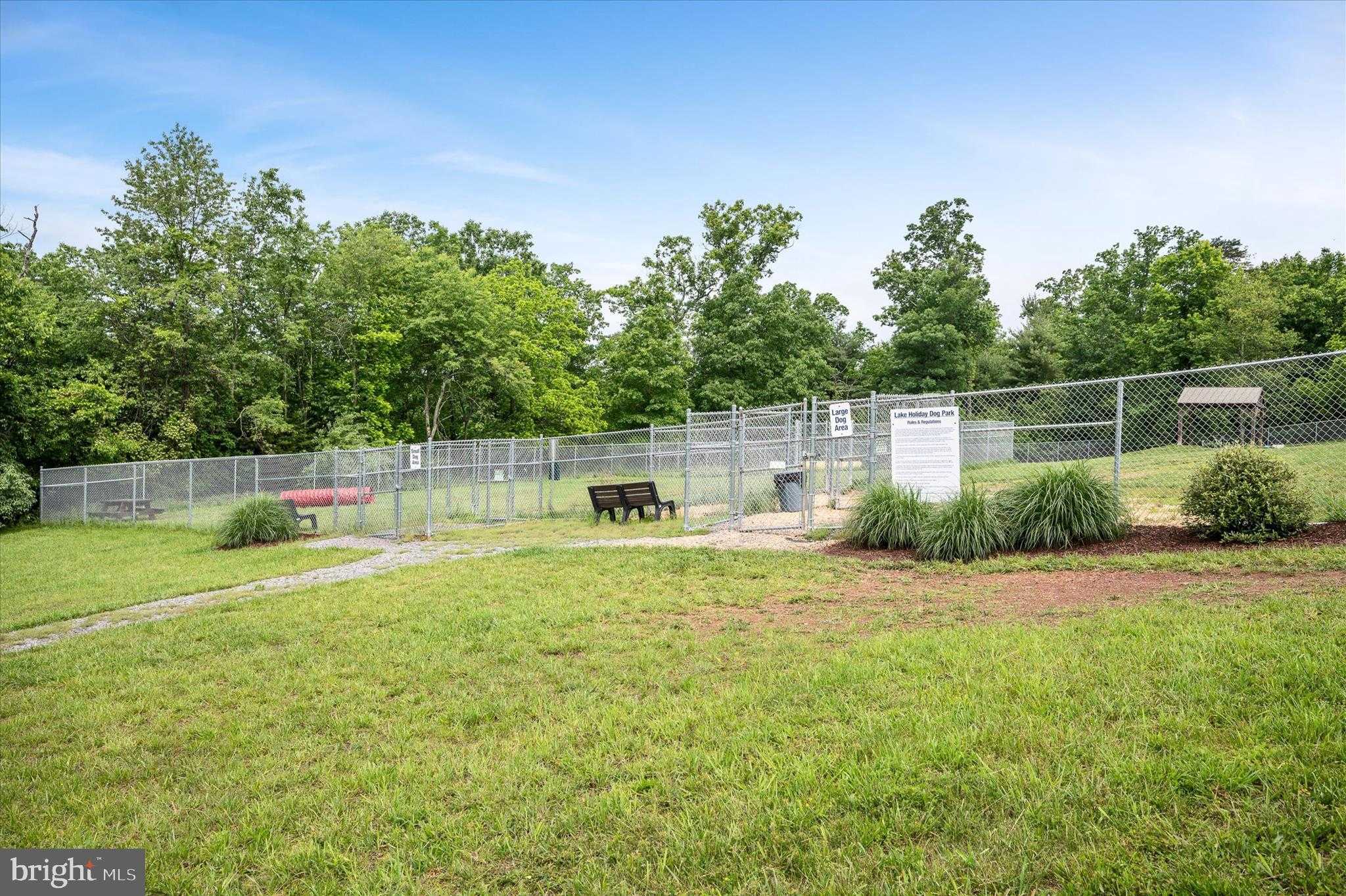 107 Lake Shore Dr photo 85