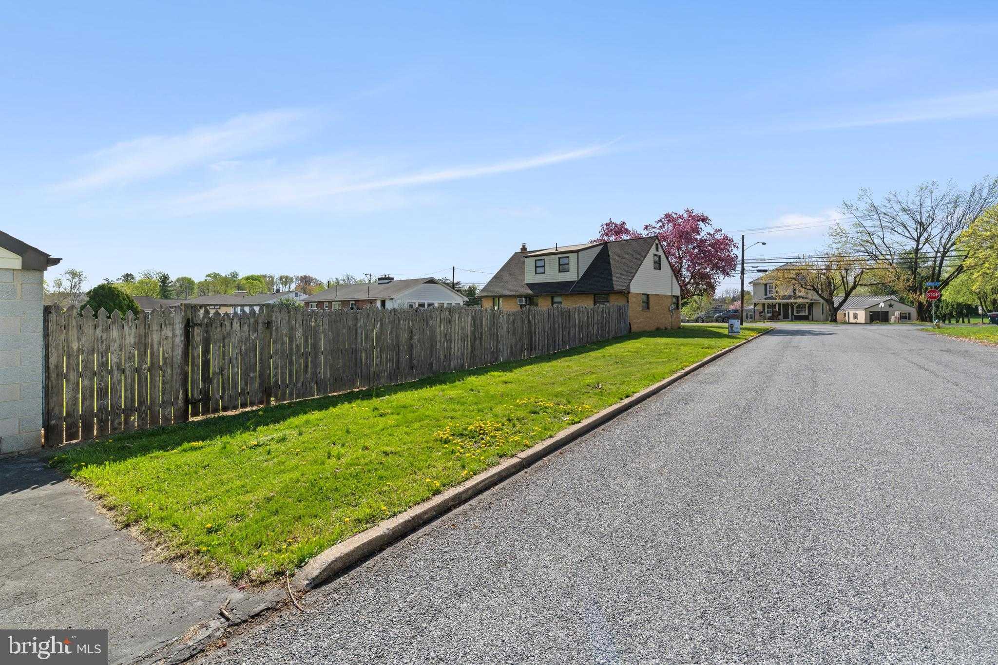 917 Wertzville Rd photo 43