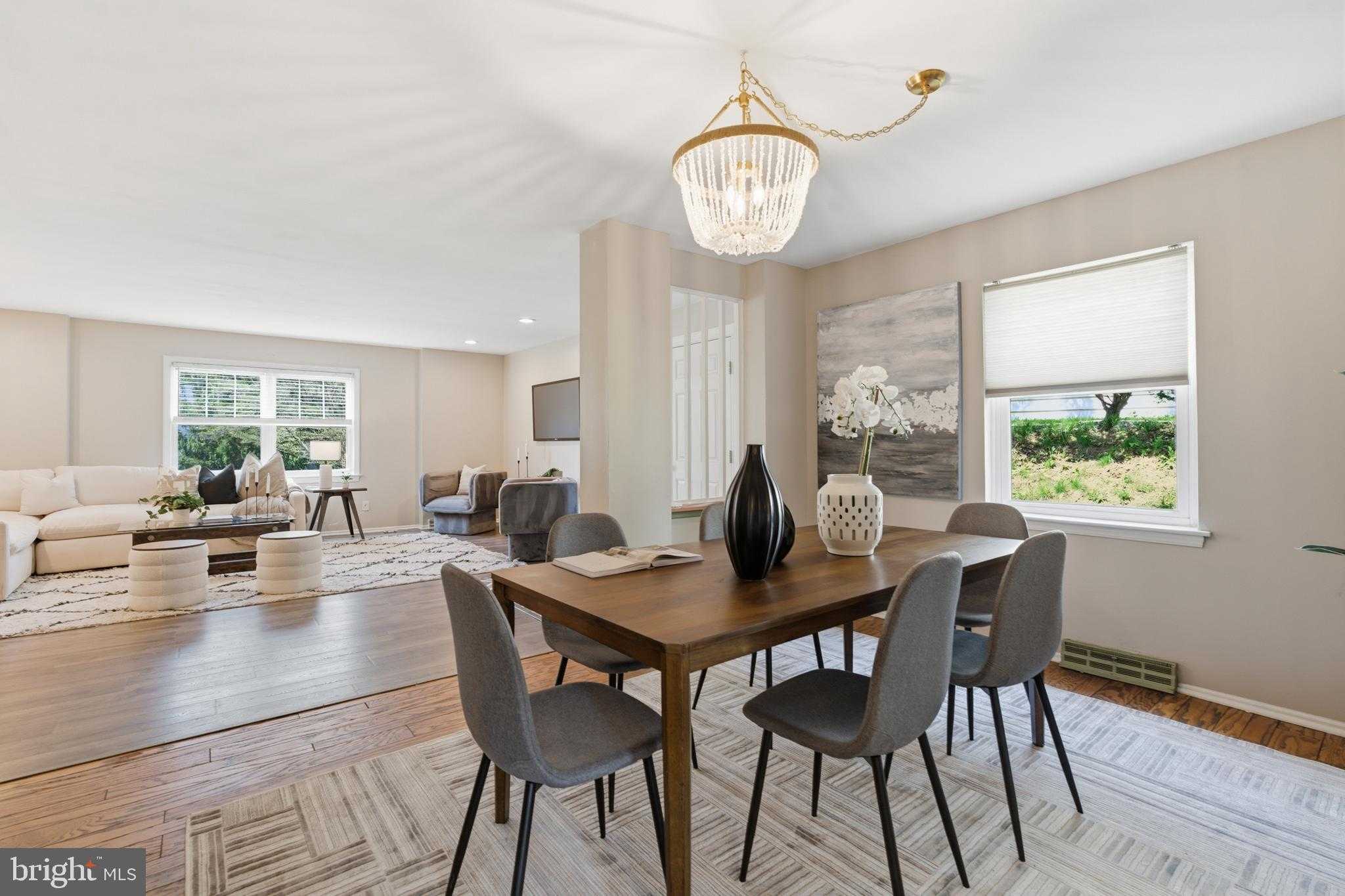 1313 Delmont Ave photo 8