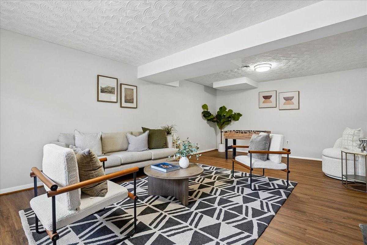 104 Belton Rd photo 8