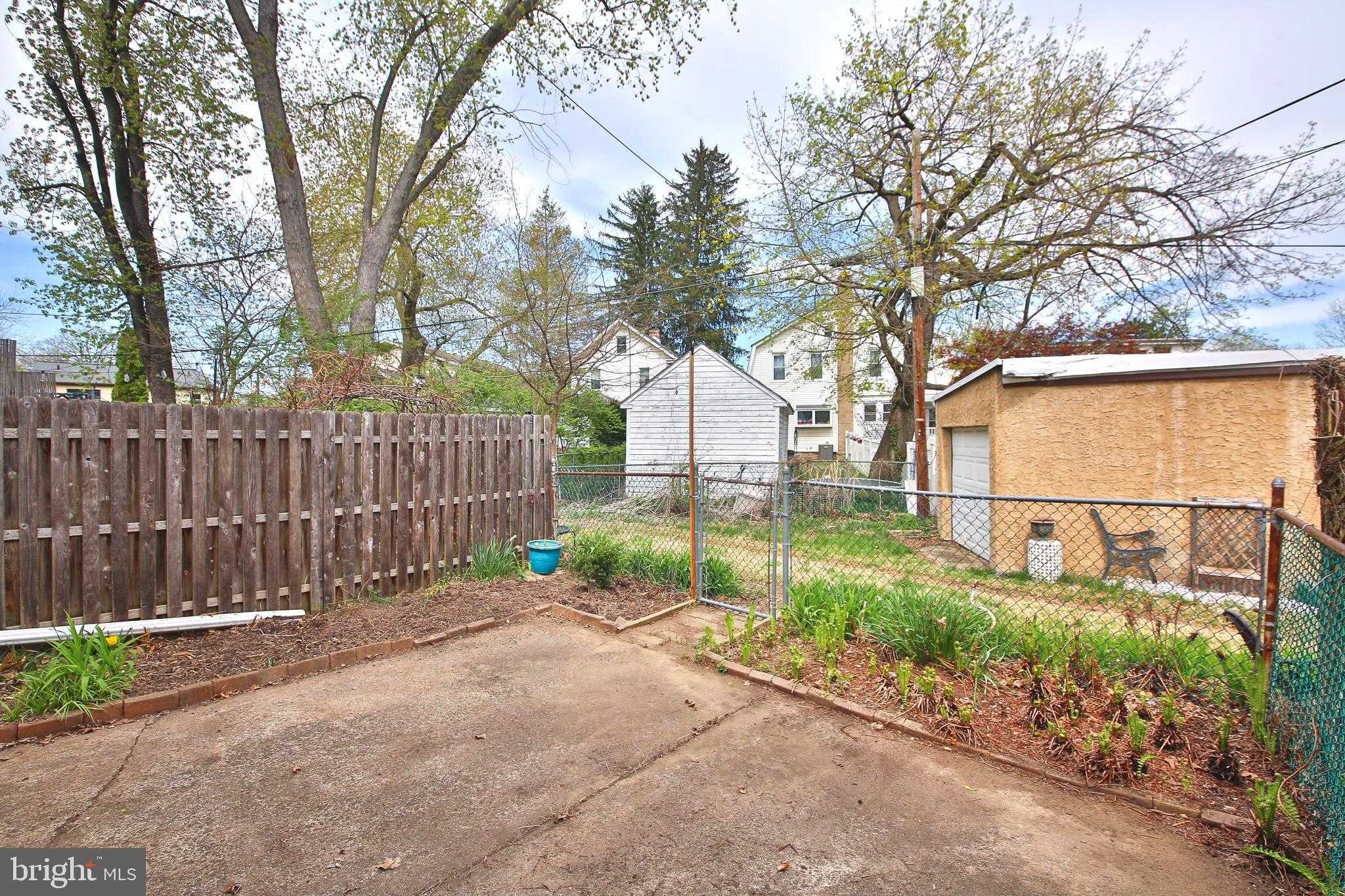 223 Parkside Ln photo 16