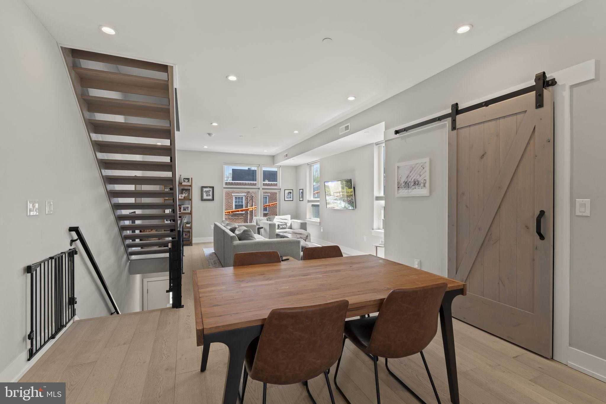 2164 Dreer St photo 14