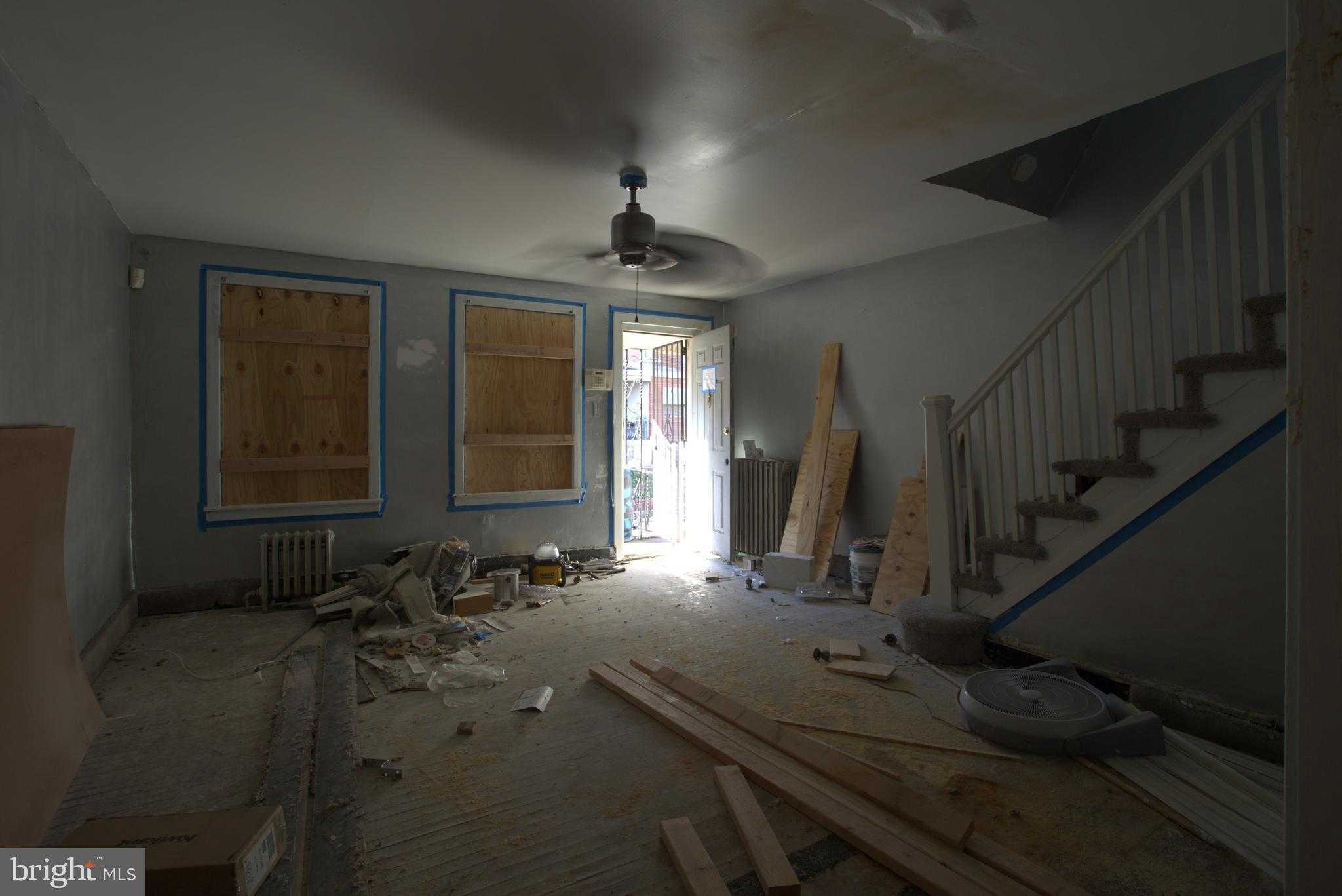 6538 Theodore St photo 2