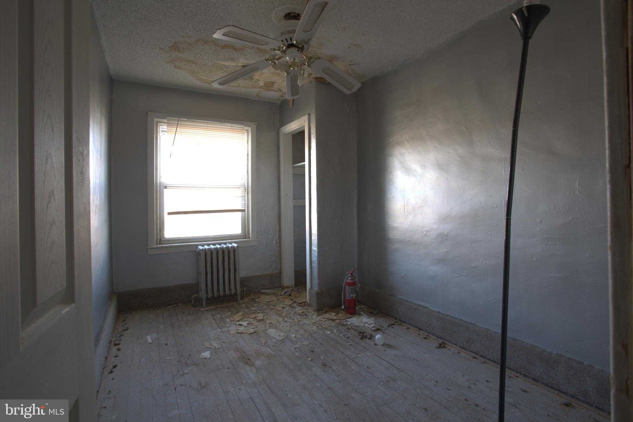 6538 Theodore St photo 5