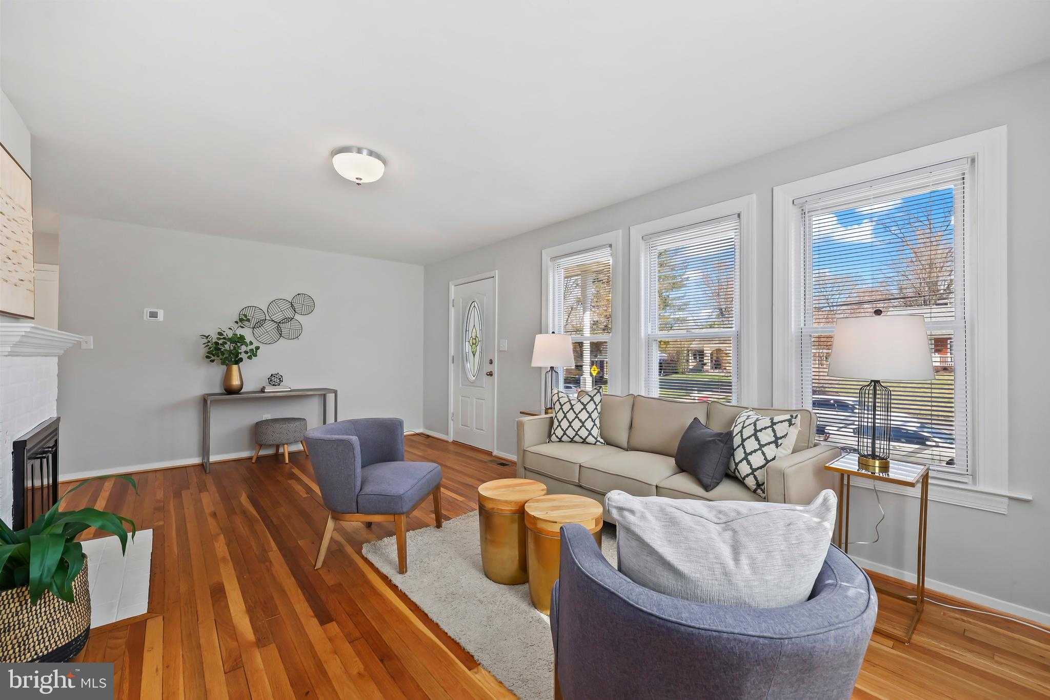 3112 Annandale Rd photo 4