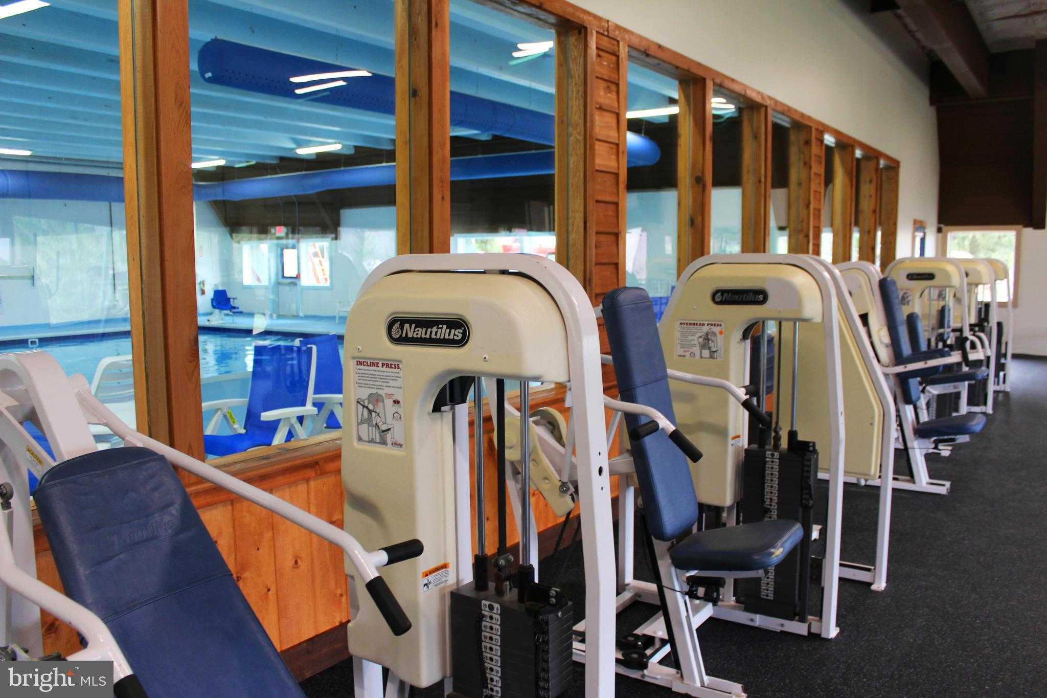 442 Grosbeak Dr photo 67