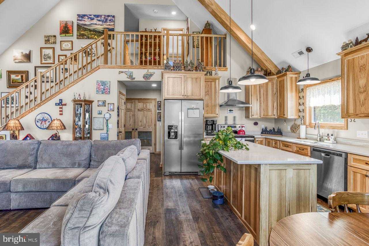 442 Grosbeak Dr photo 9