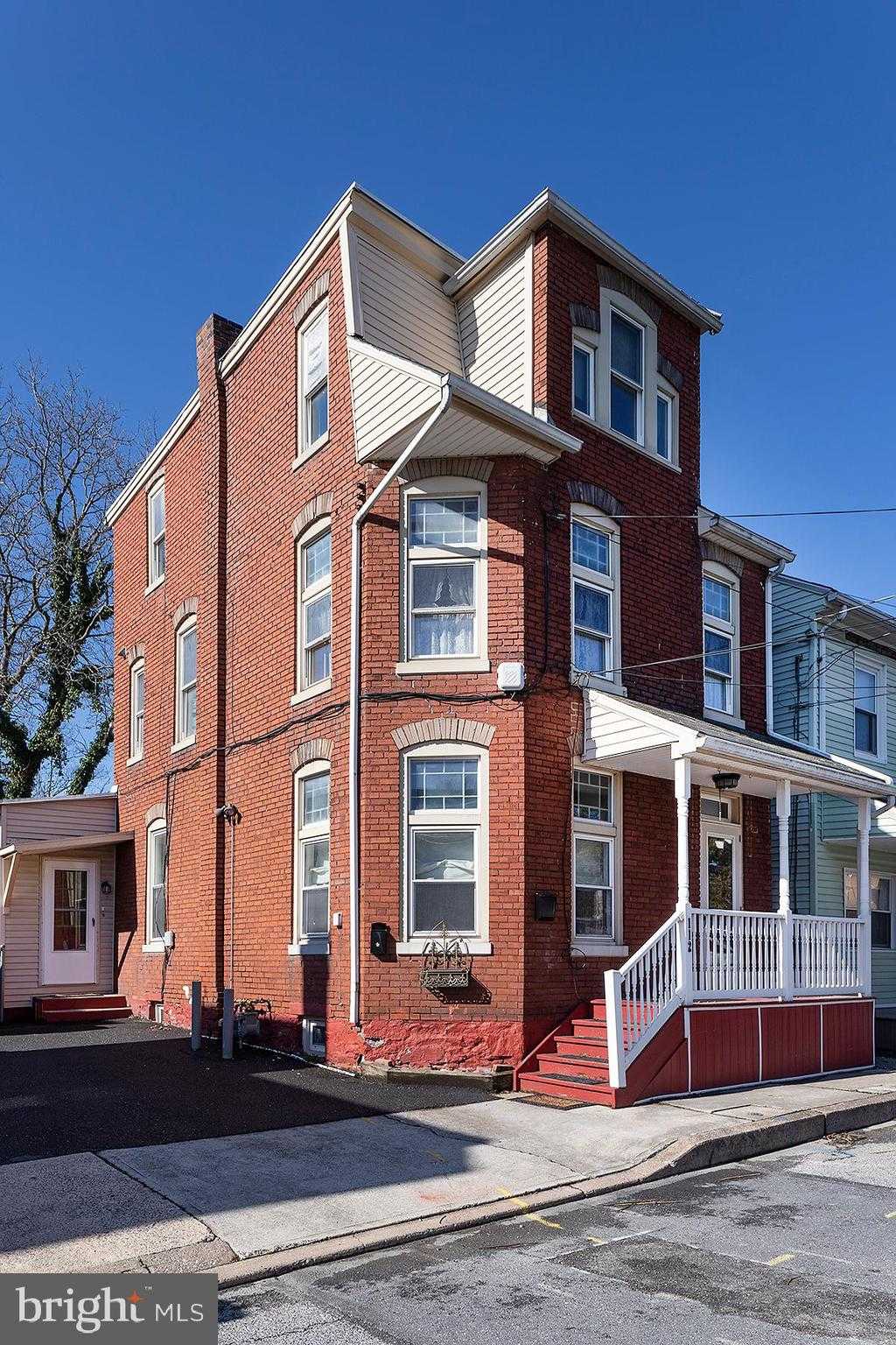 112 Nissley St photo 2