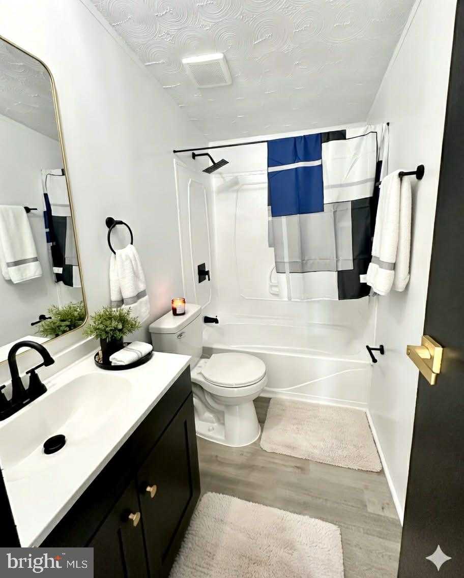 9 Robert St photo 15